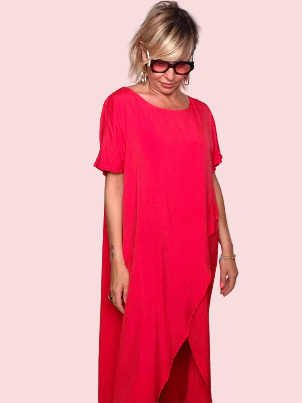 Maxi Dress Rosso con Drappeggio Asimmetrico