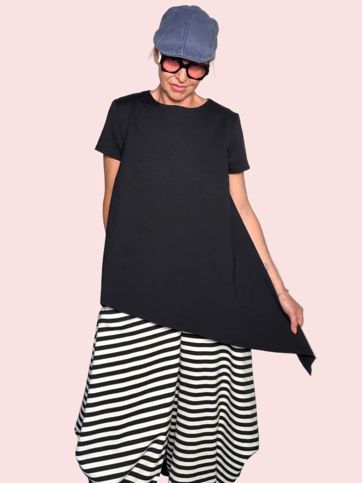 T-shirt Asimmetrica Nera