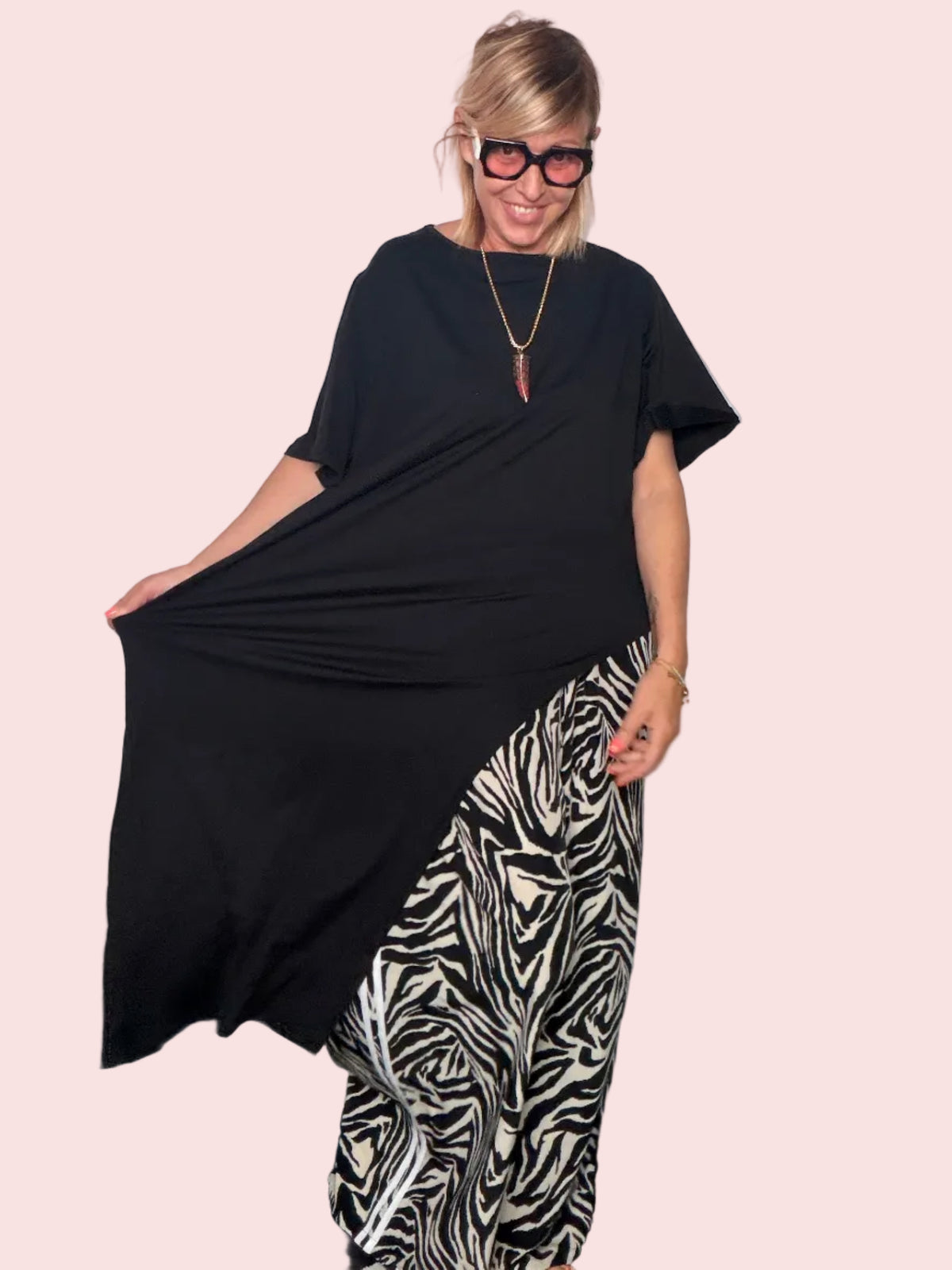 Maxi T-Shirt Asimmetrica— Oversize Lunga