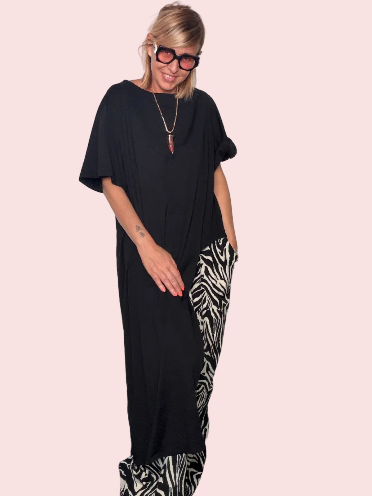 Maxi T-Shirt Asimmetrica— Oversize Lunga