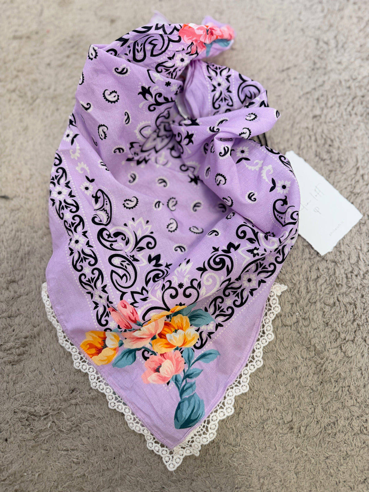 Bandana in cotone con stampa paisley e bordo