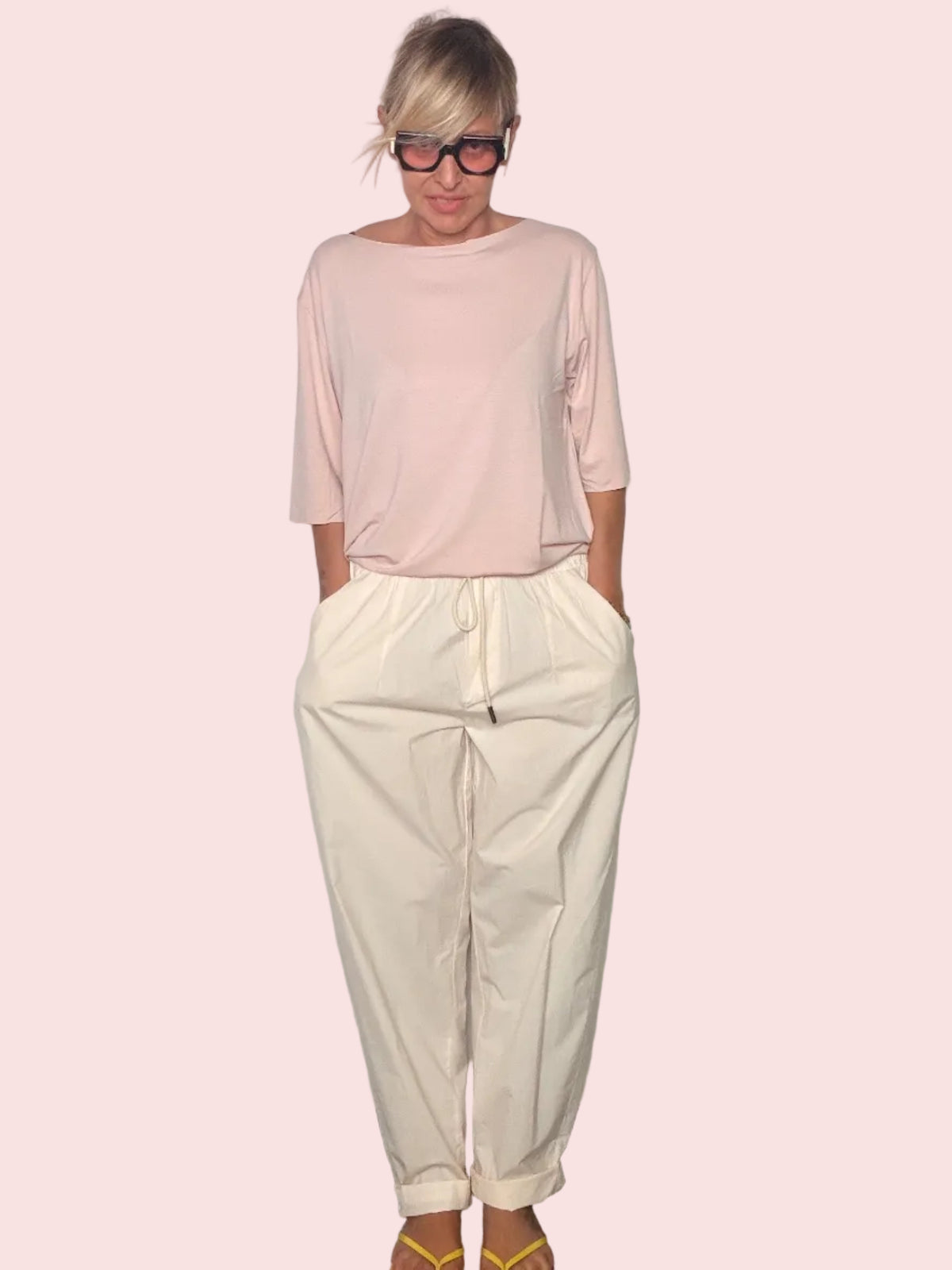 Pantalone Sigaretta Tela con Coulisse e Risvolto — Panna