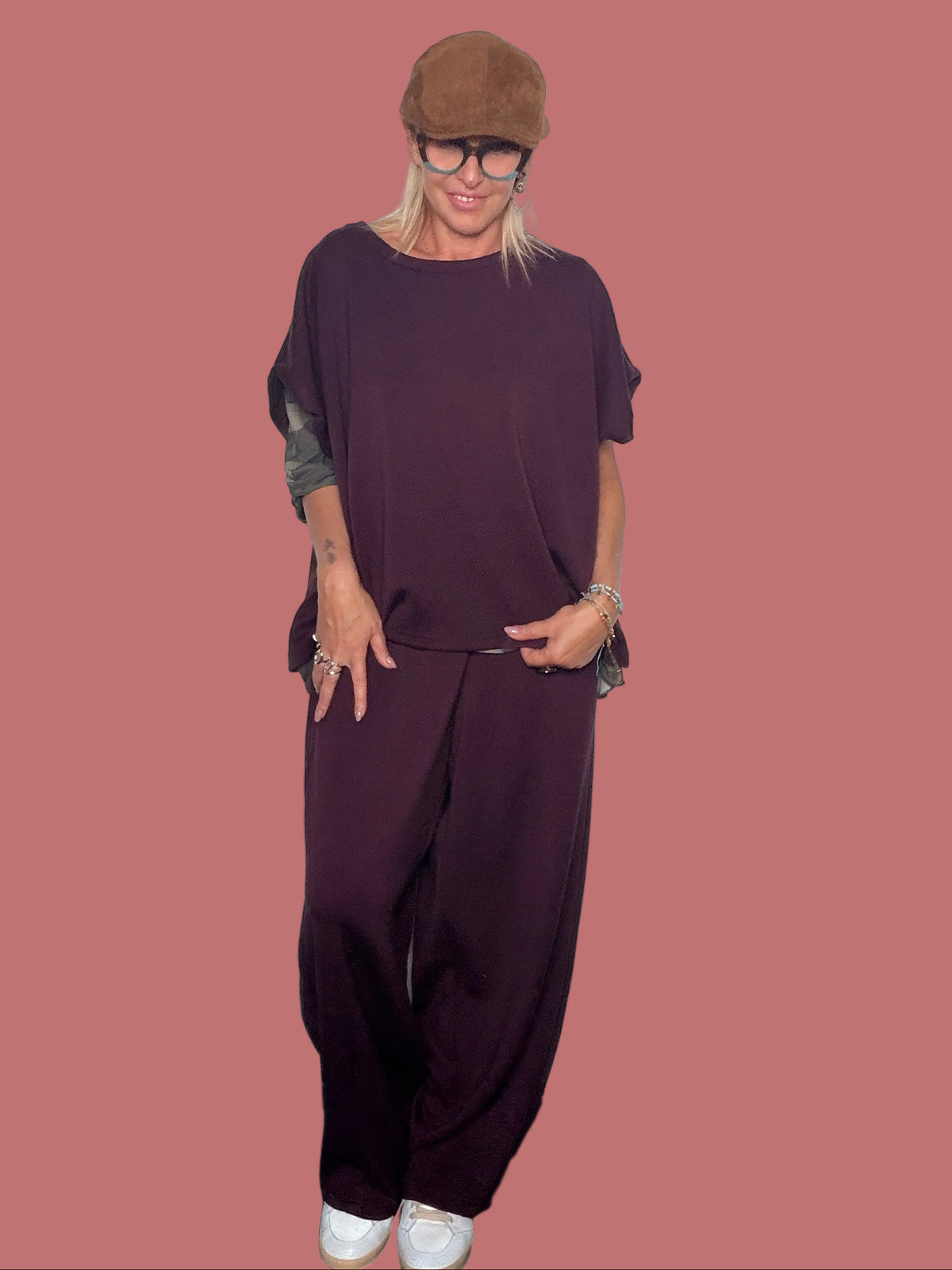 Completo pantalone palazzo e felpa oversize color vino Susy Star
