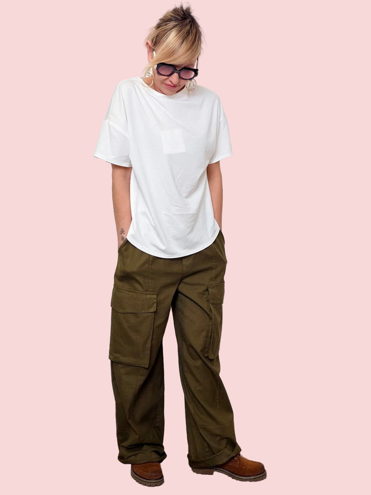 Pantaloni Cargo Verde Militare con Cintura a Corda