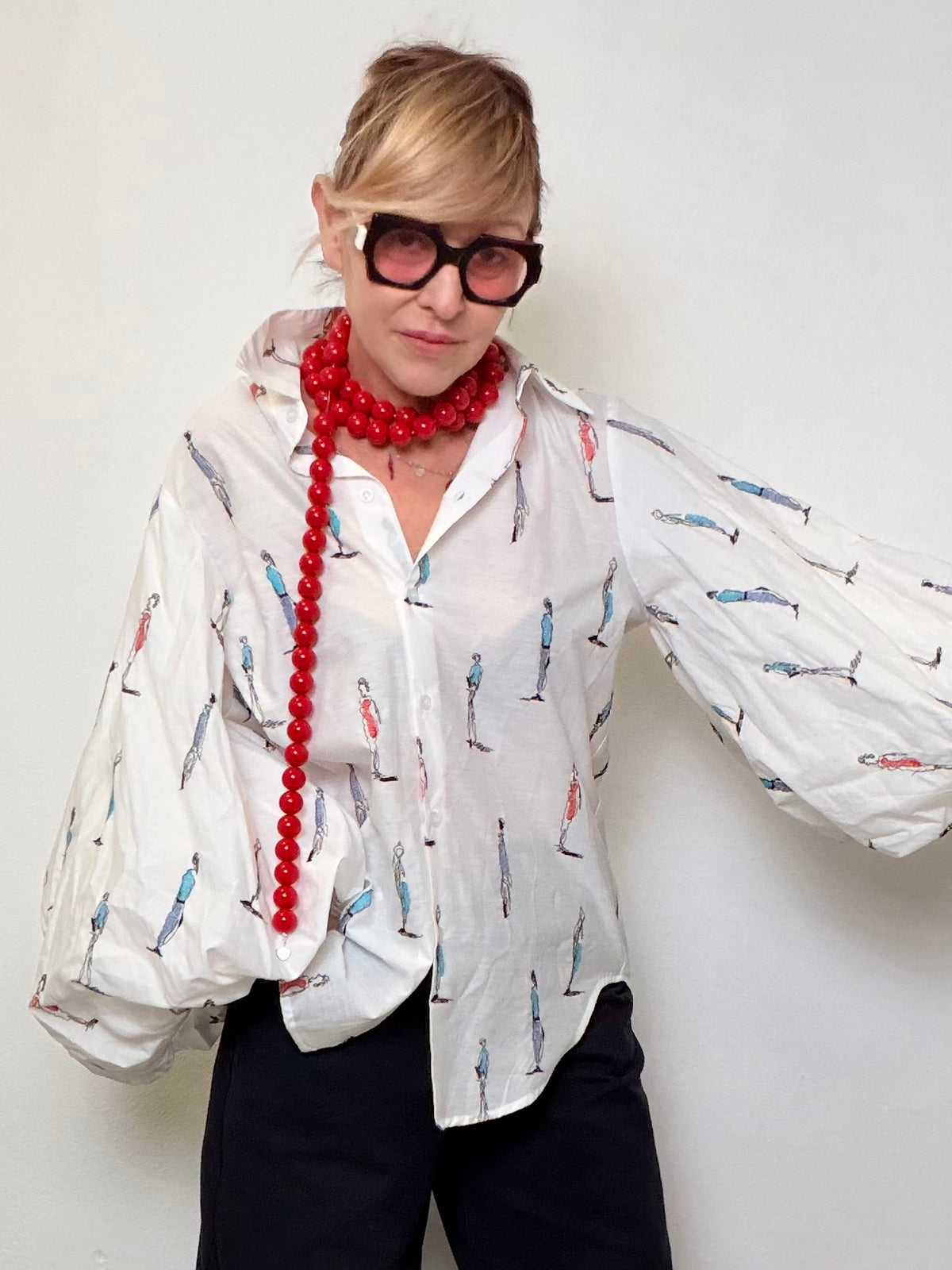 Camicia Bianca Stampa Fashion Figurine Oversize