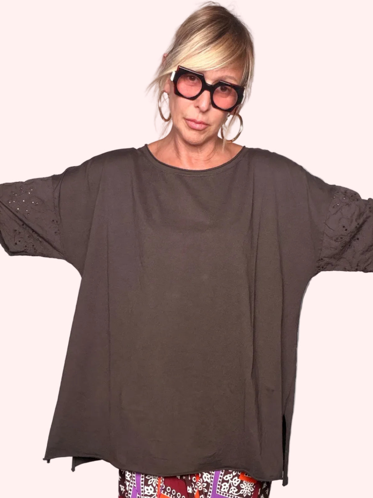 Maxi T-Shirt Oversize con Maniche Kimono e Inserto Sangallo