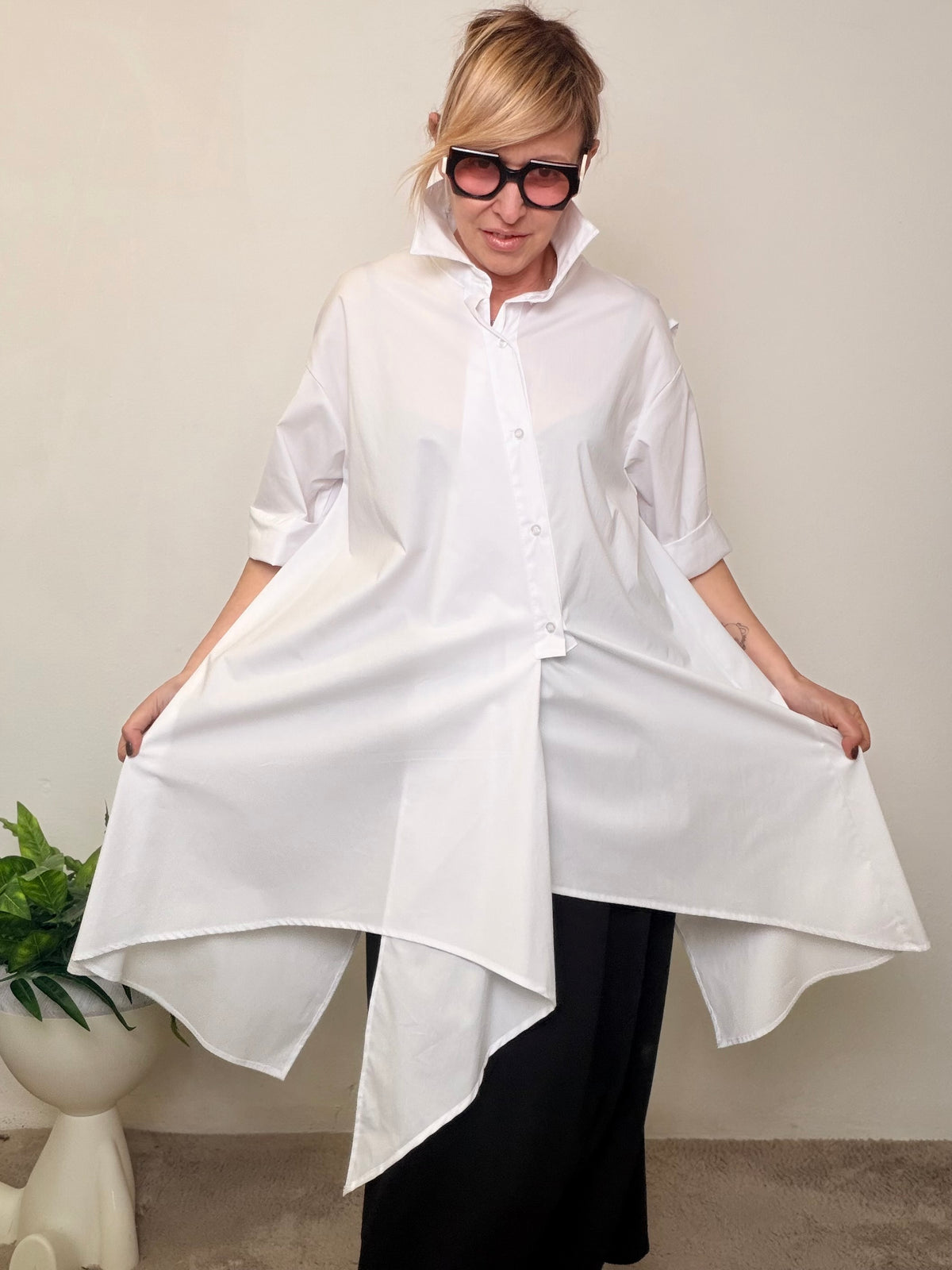 Camicia oversize orlo asimmetrico bianca