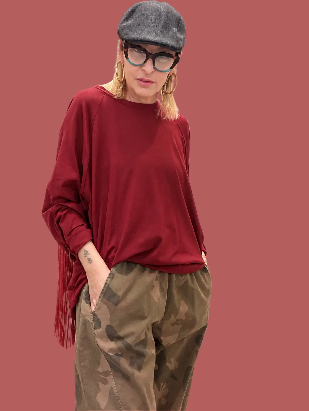 Pantalone camouflage dalla linea ampia