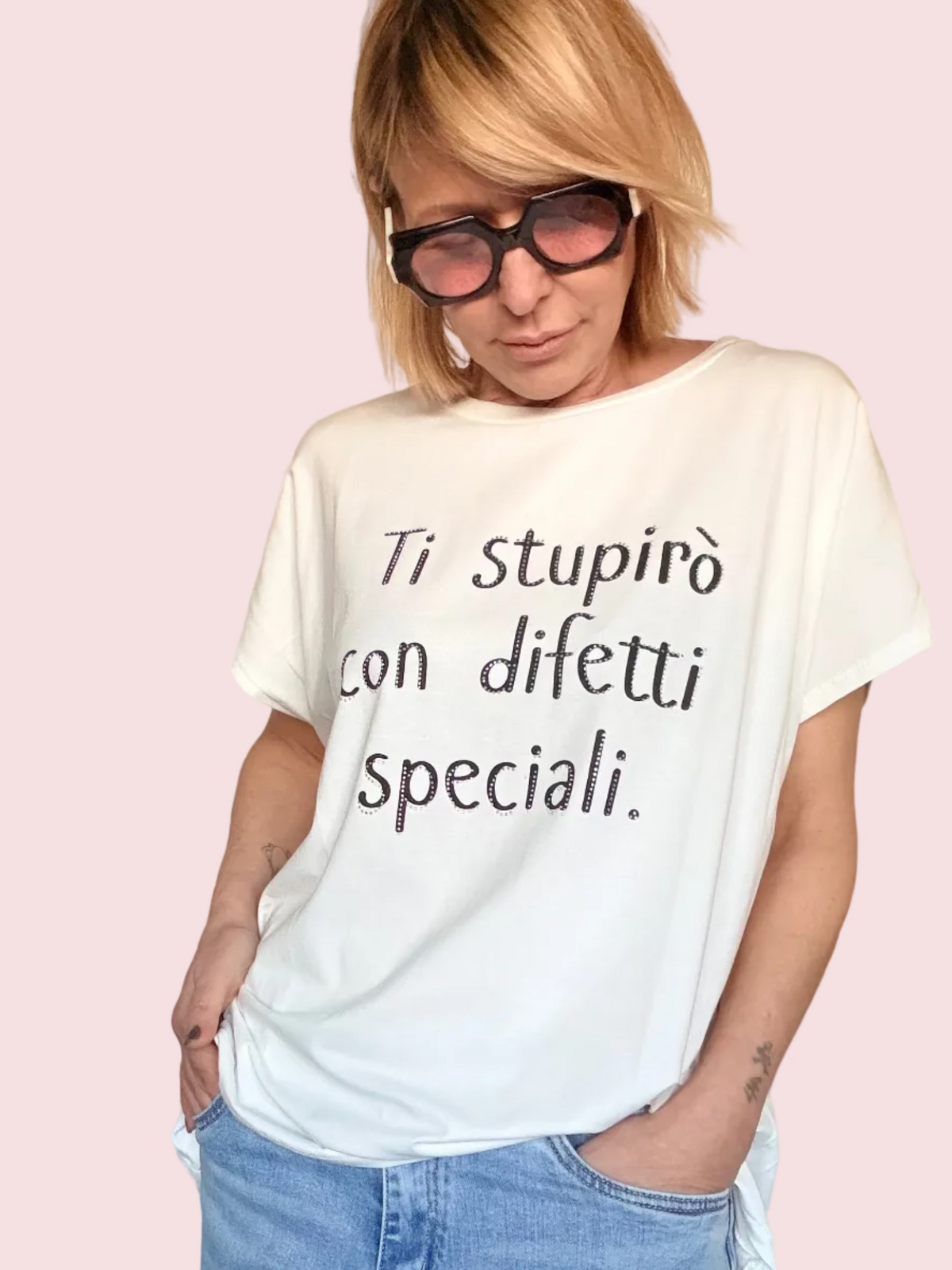 T-Shirt Over "Ti stupirò con difetti speciali."