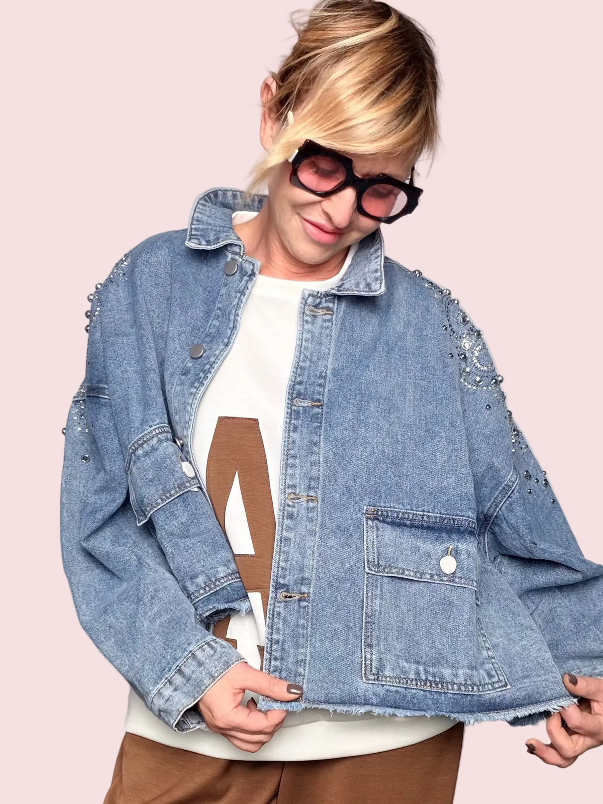 Giacca Jeans Oversize con Borchie e Zirconi