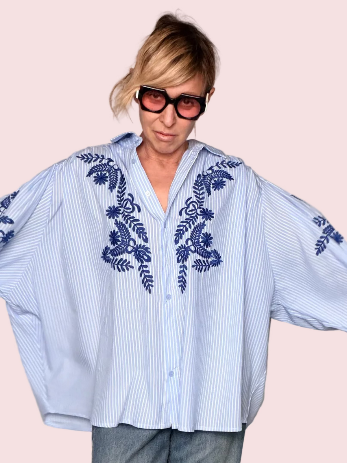 Camicia Oversize a Righe con Ricamo