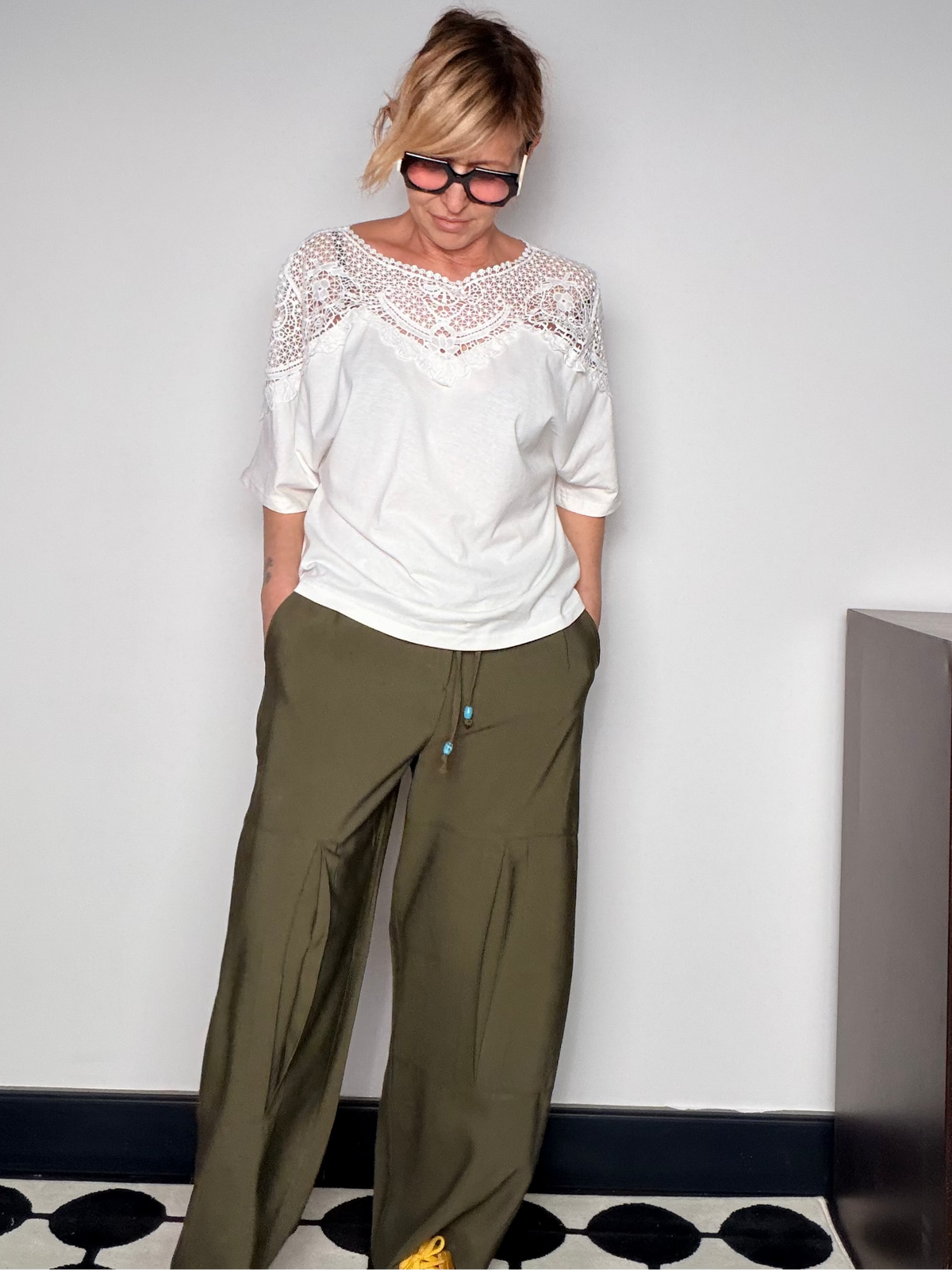 Pantalone Cargo Fluido con Laccetto Turchese