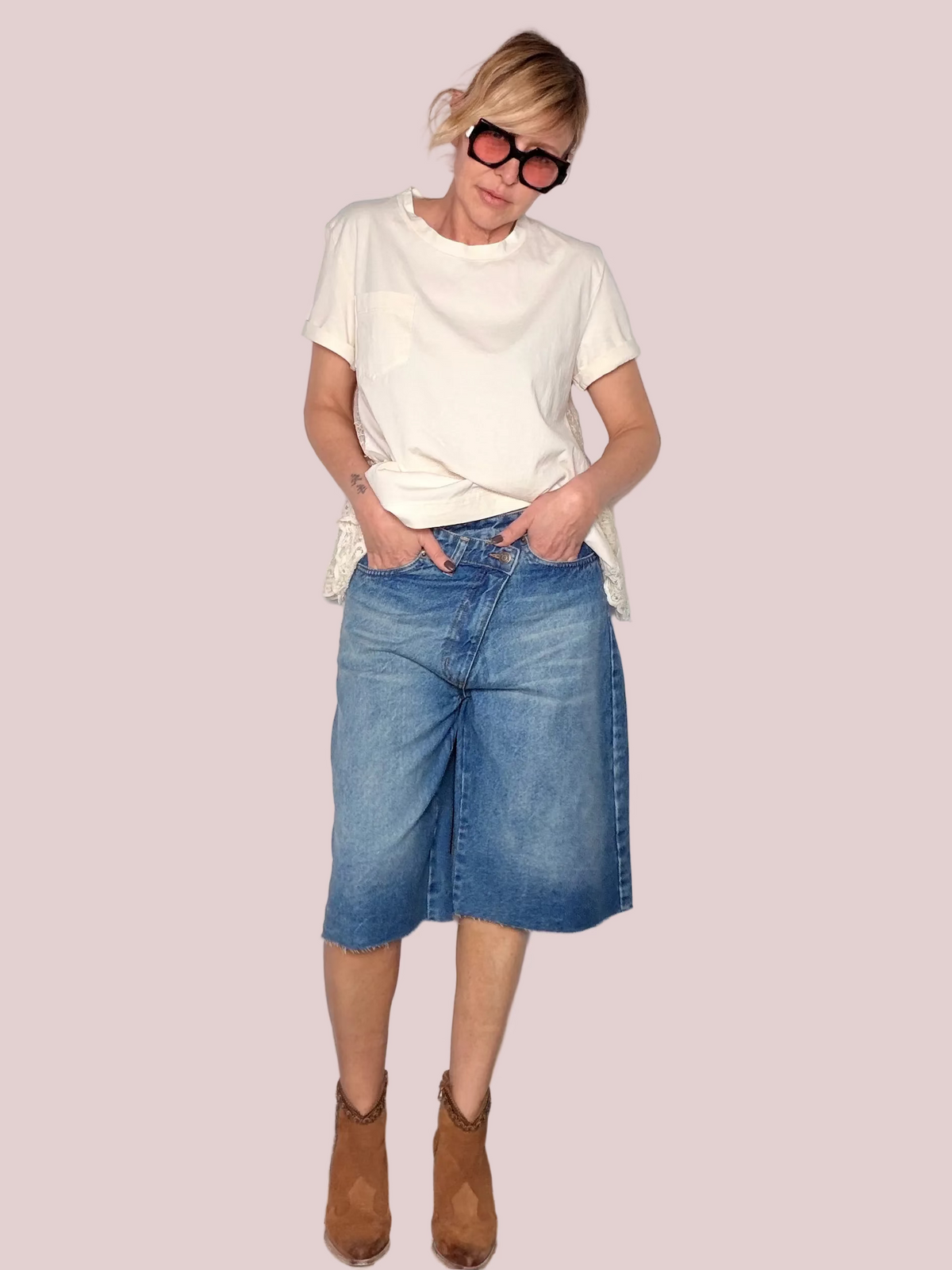 Bermuda in Denim con Chiusura Asimmetrica