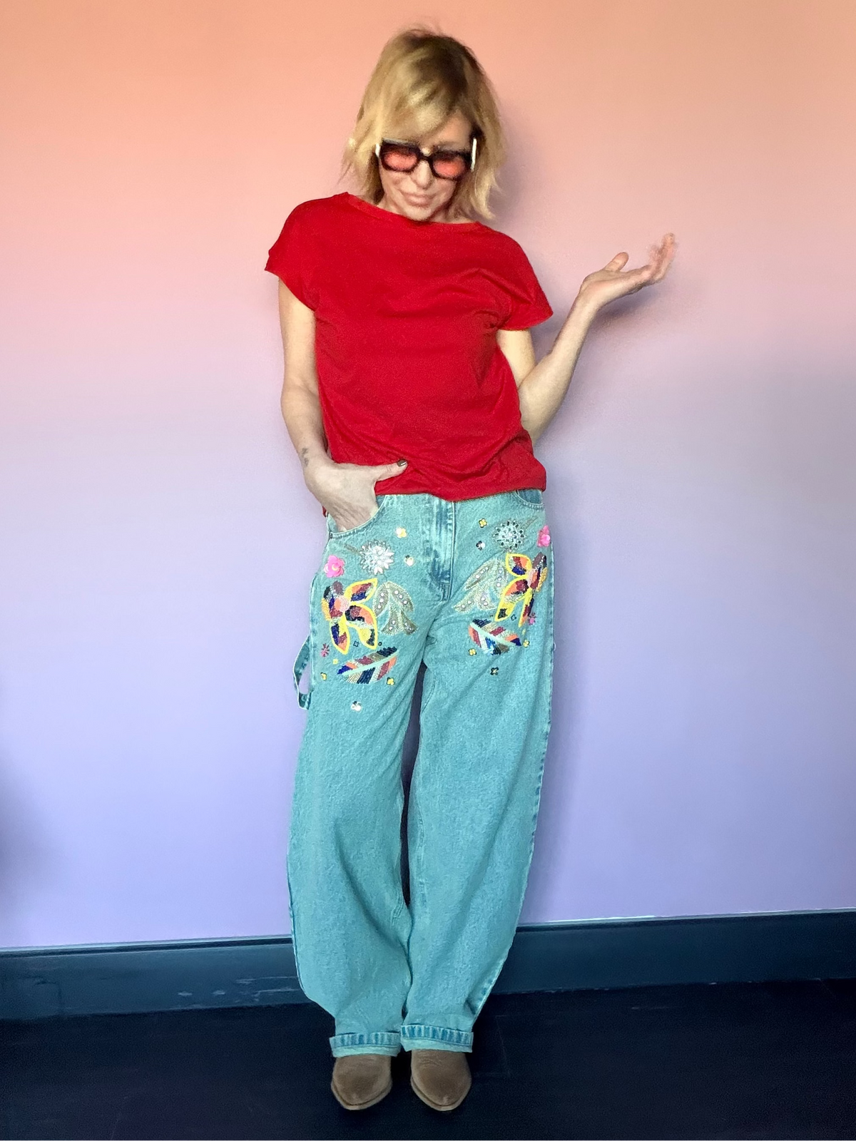 Jeans wide leg con ricami