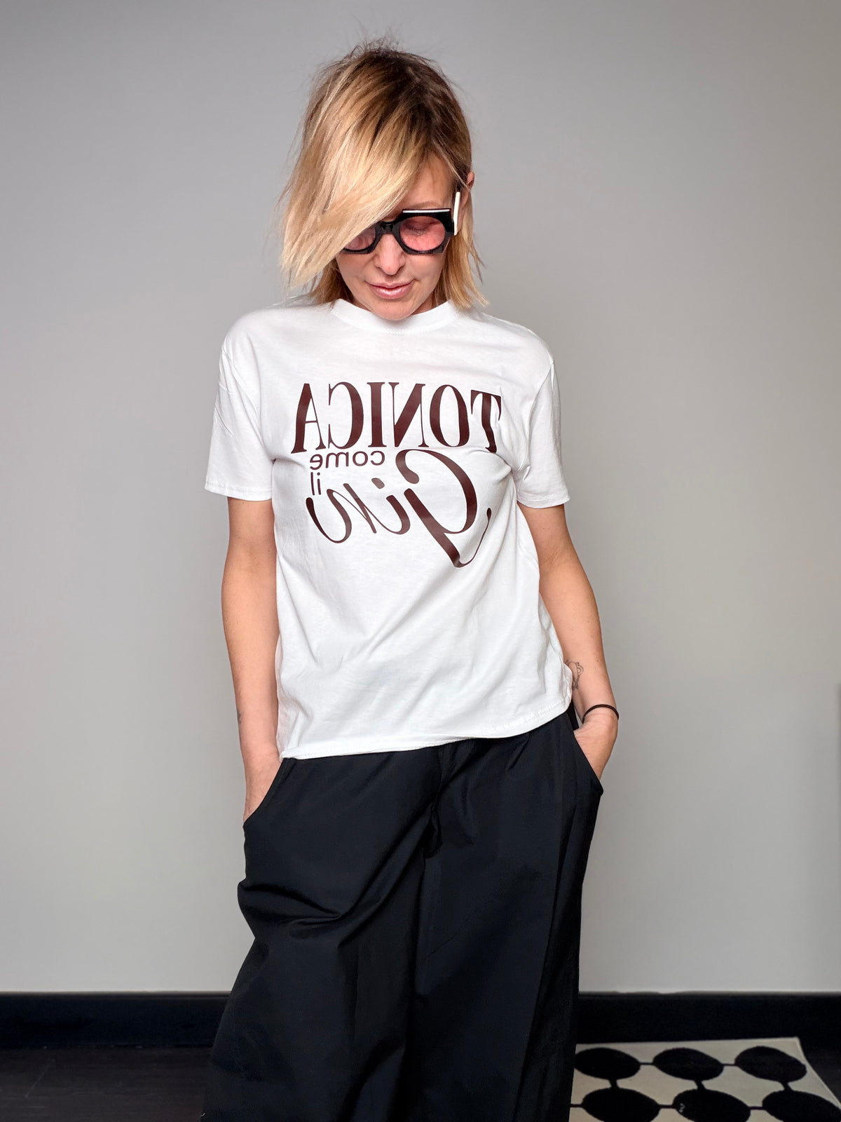T-shirt “Tonica come il GIN” — Bianco