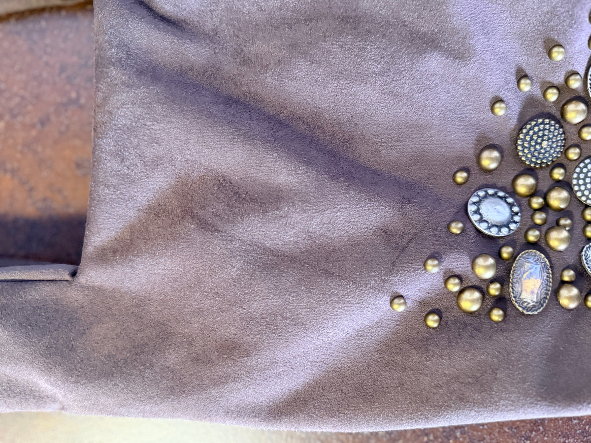 Borsa Shopper in Camoscio con Borchie e Gemme — Tortora