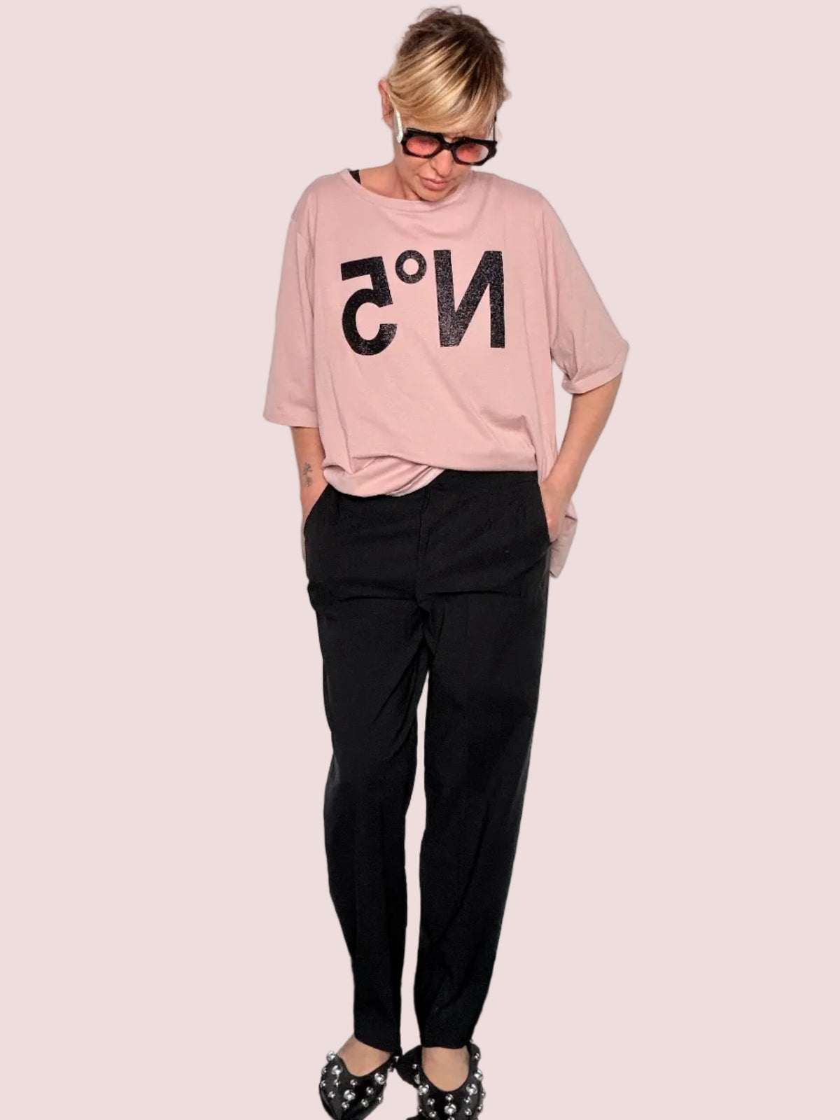 Pantalone Bengalina Nero — Vita Alta con Bottone Dorato