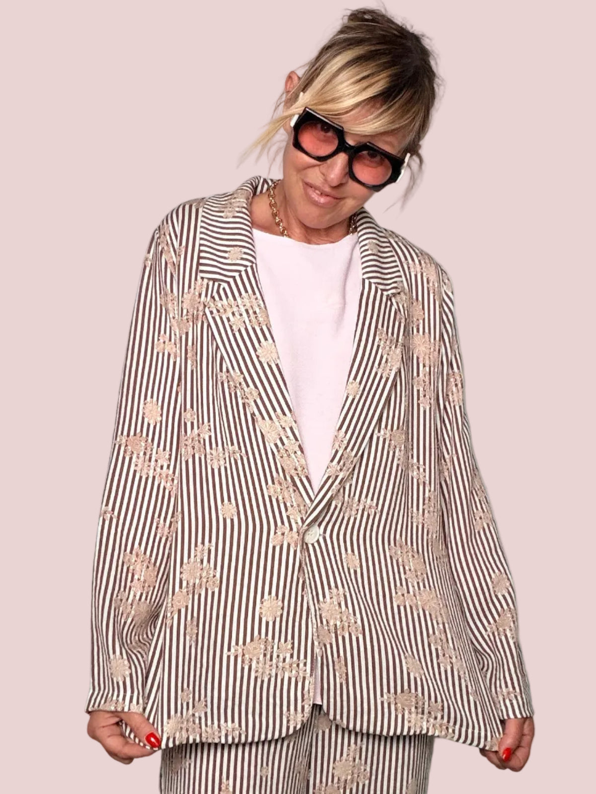 Blazer a Righe con Ricami Floreali