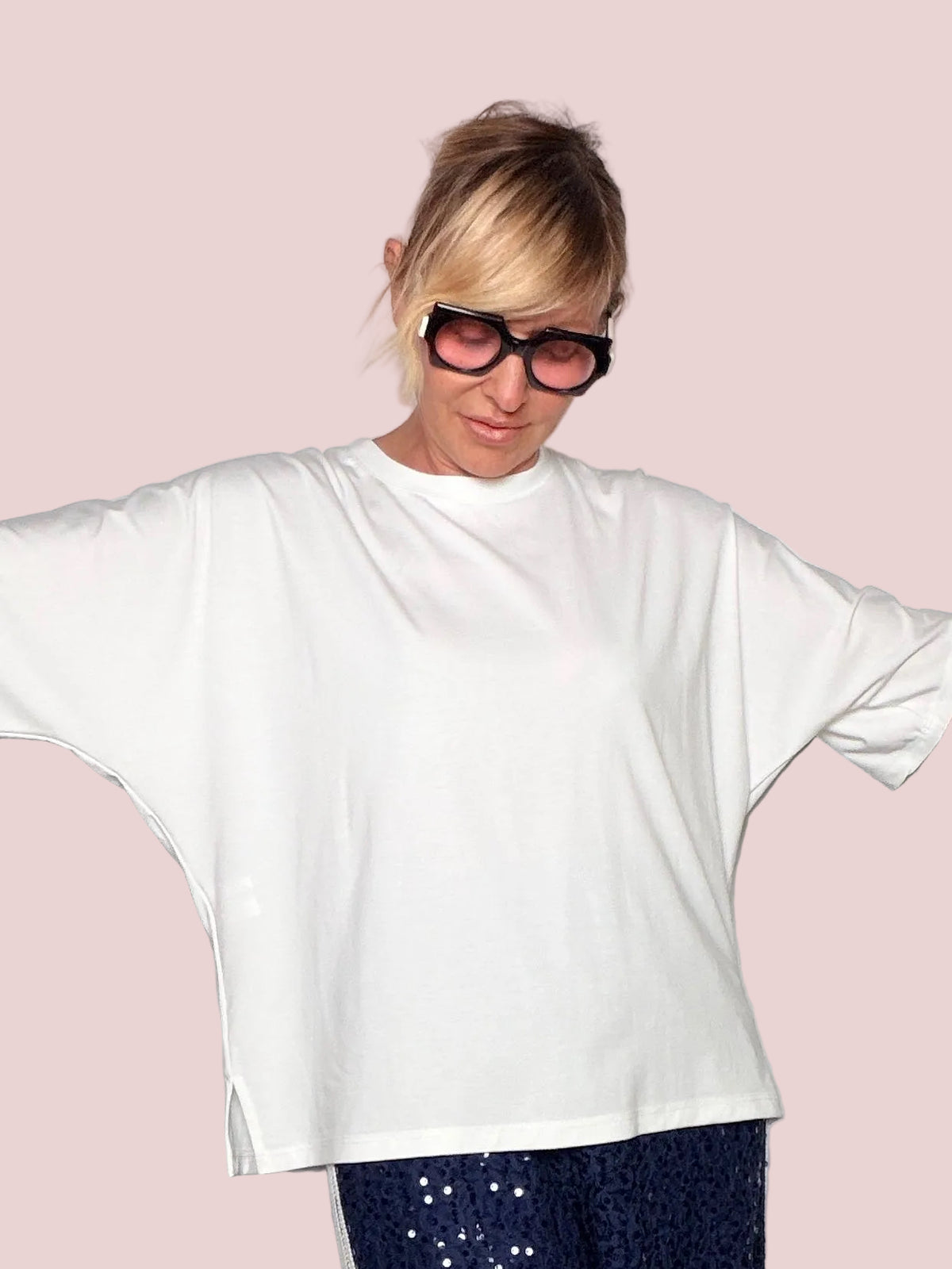 T-shirt Oversize con Maniche a Pipistrello – Bianco
