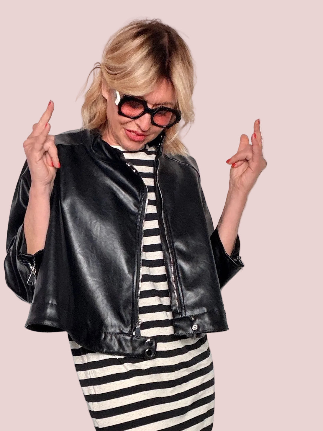 Giacca-mantella corta in ecopelle