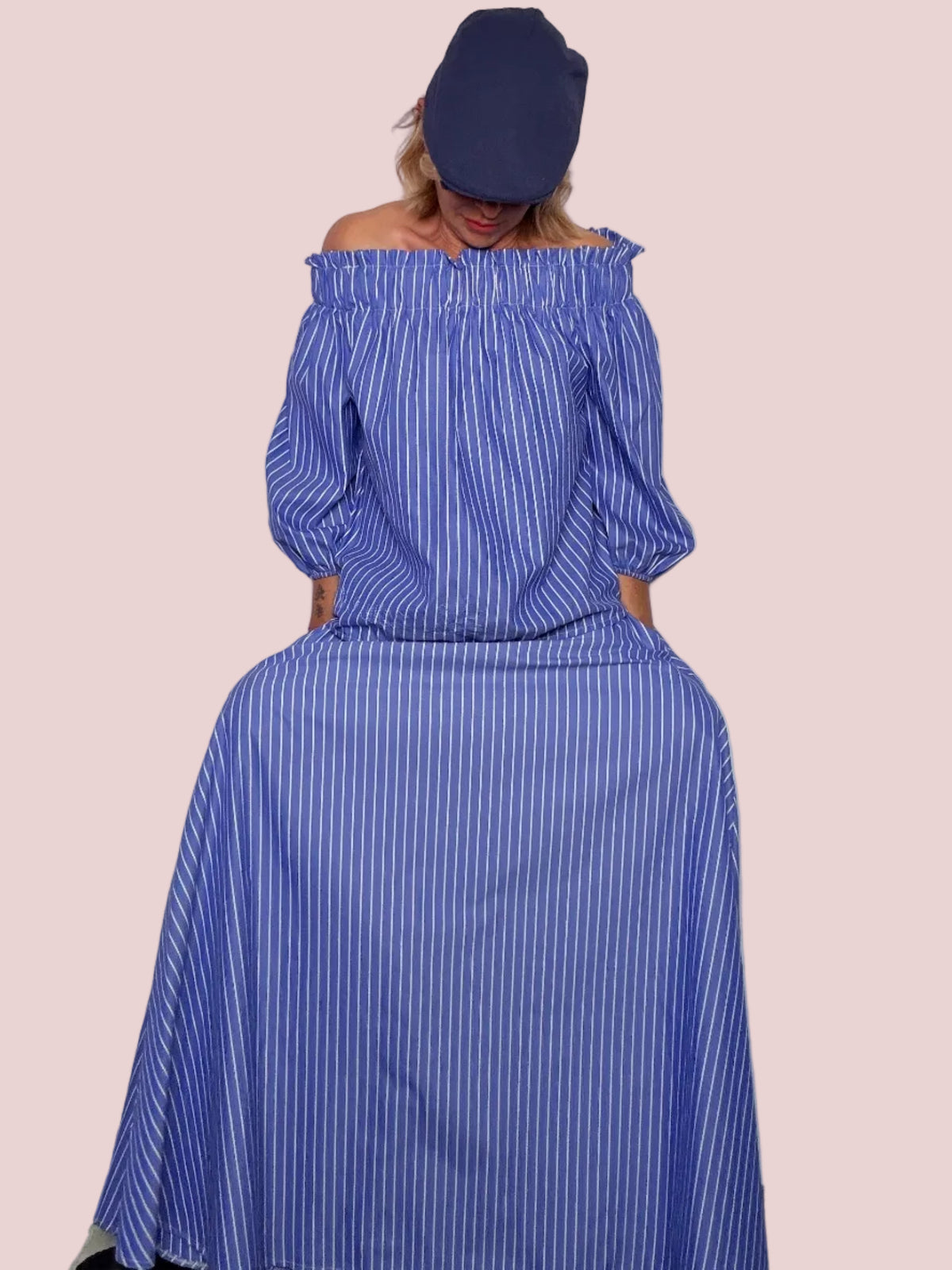 Top Off-Shoulder a Righe Blu – Smock e Maniche Palloncino