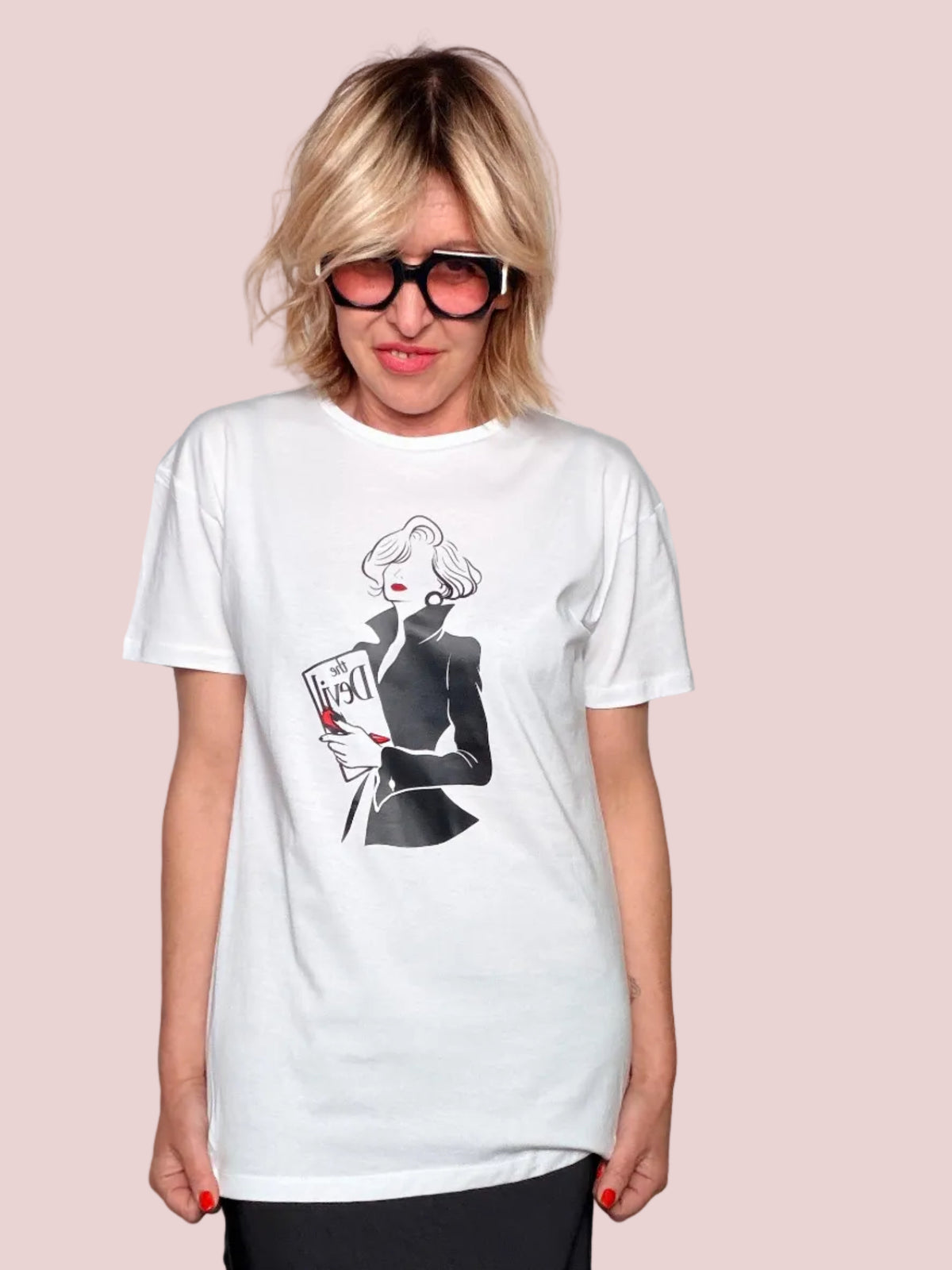 T-Shirt Il Diavolo Veste Prada – Fashion Illustration
