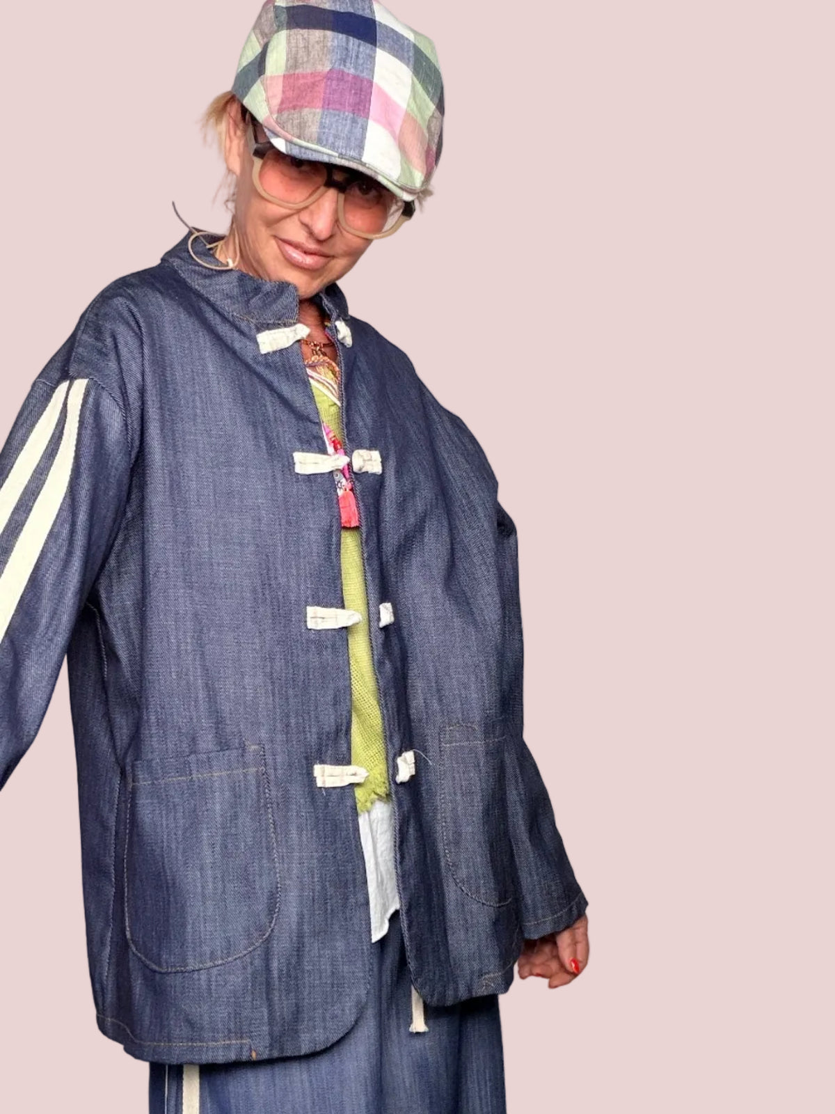 Giacca in Chambray con Alamari e Bande