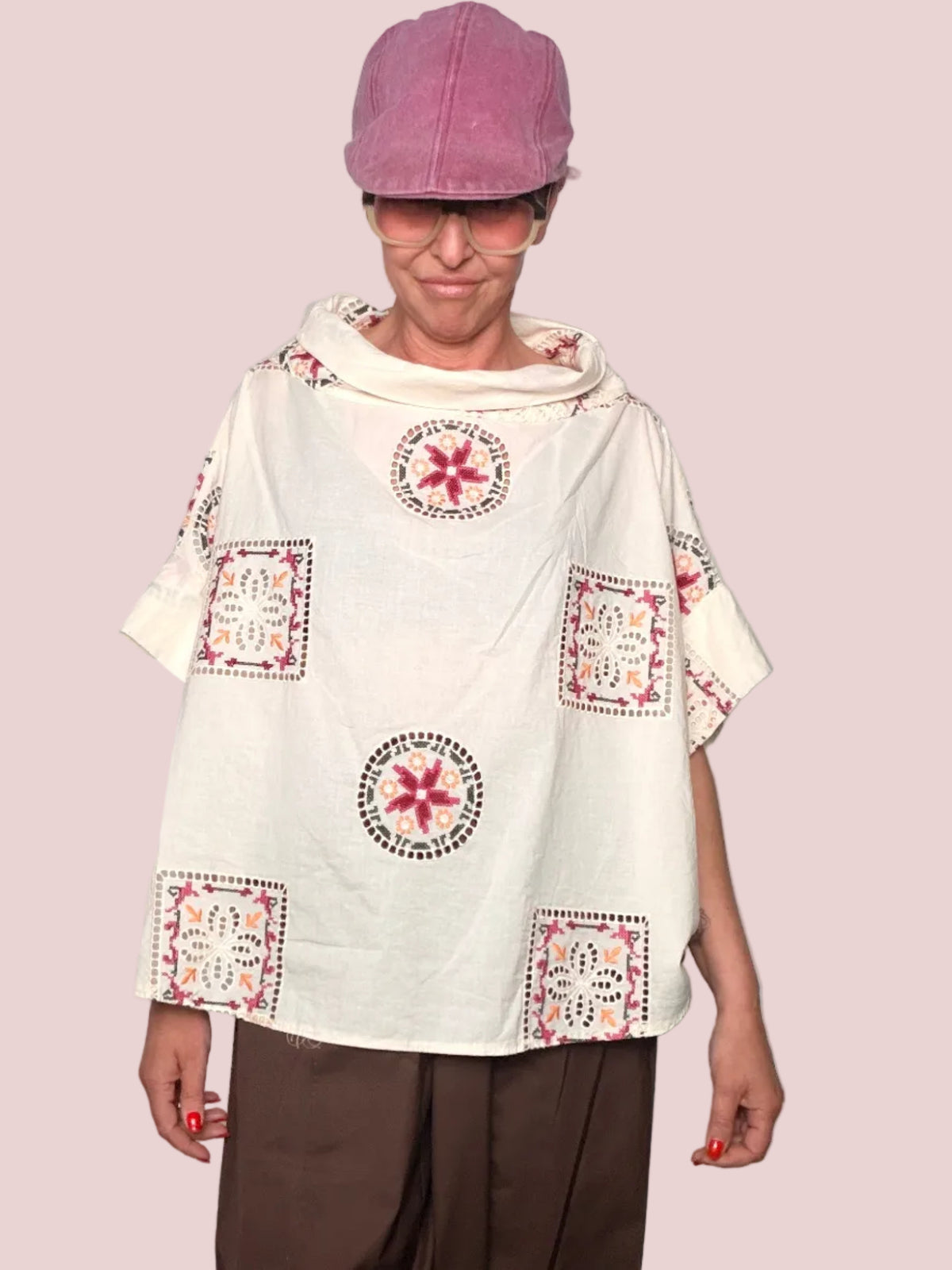 Camicia in Mussola di Cotone con Ricami e Traforature