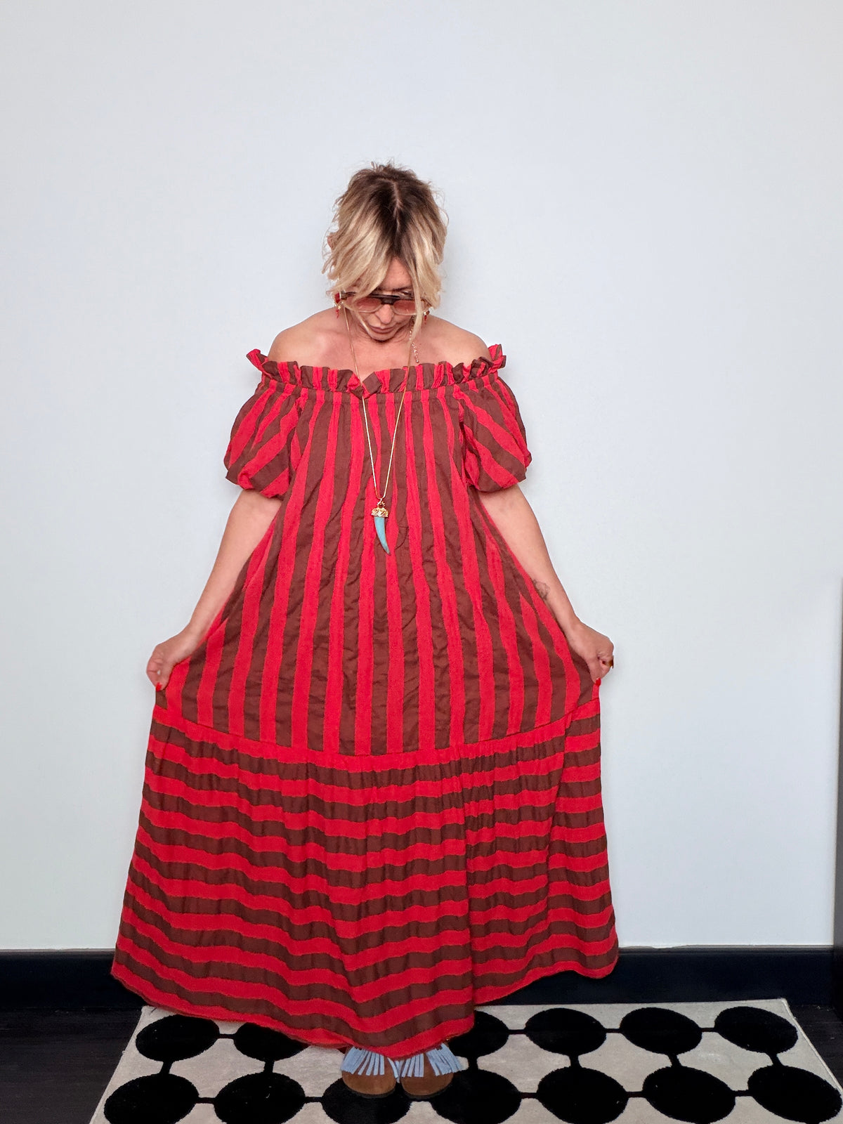 Abito Maxi Off-Shoulder a Righe 100% Cotone