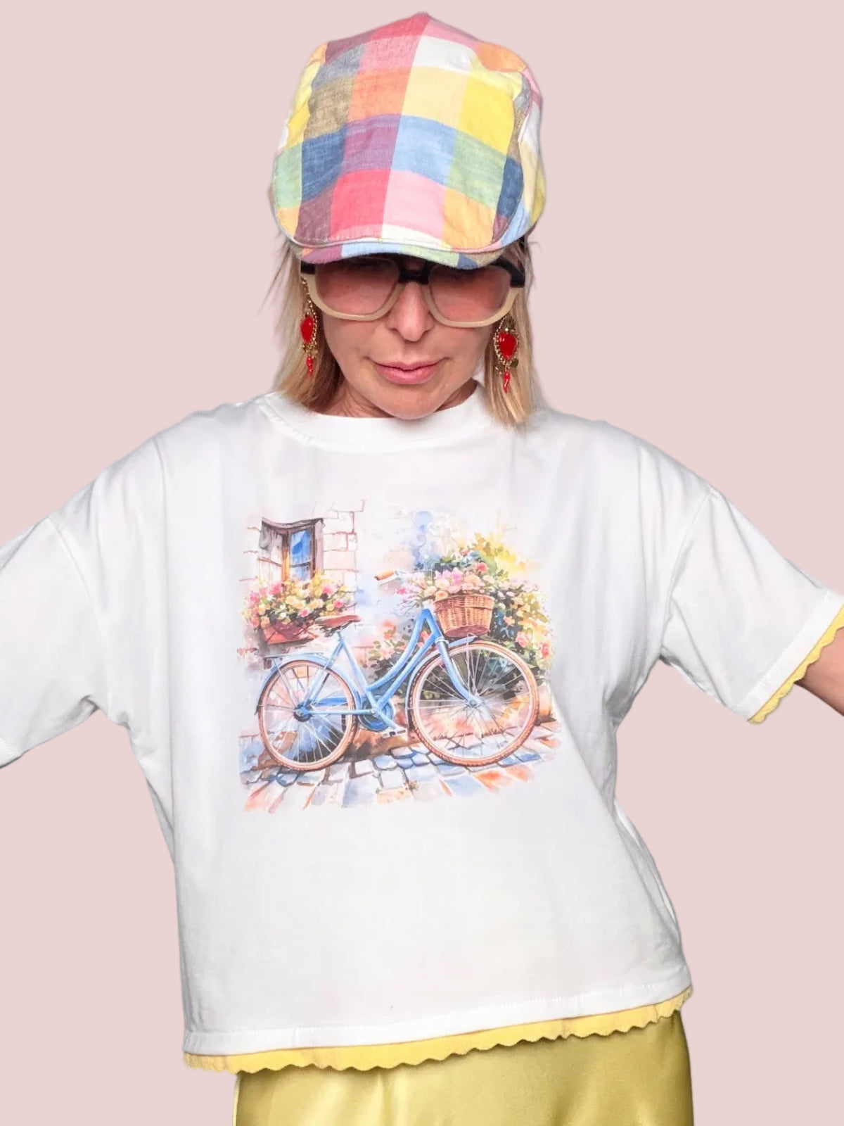 T-shirt 100% Cotone Stampa Acquerello Bicicletta con Bordo Smerlato