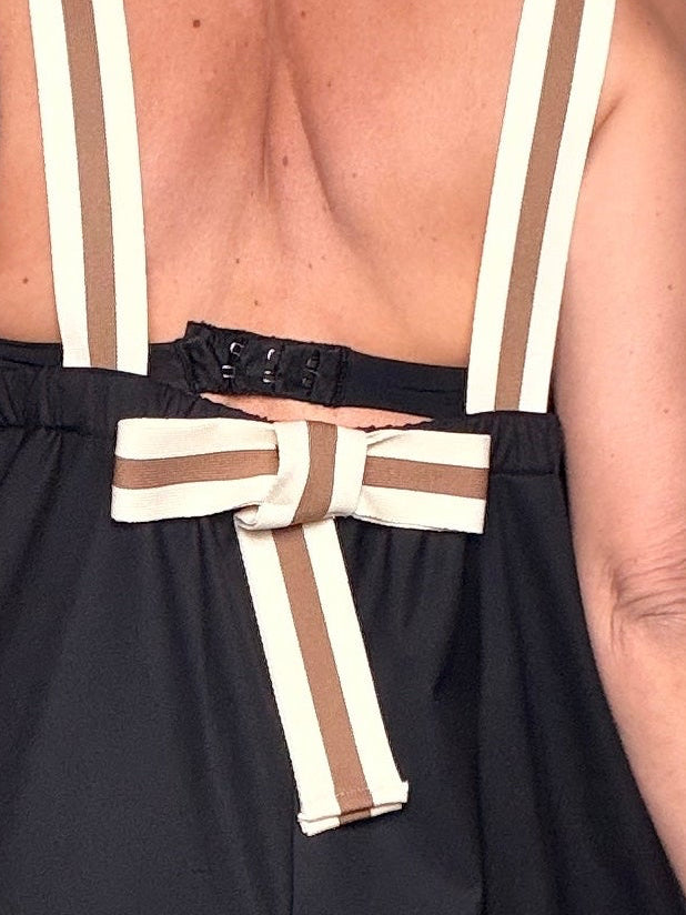 Abito Maxi in Cotone Nero con Spalline a Righe e Fiocco sulla Schiena