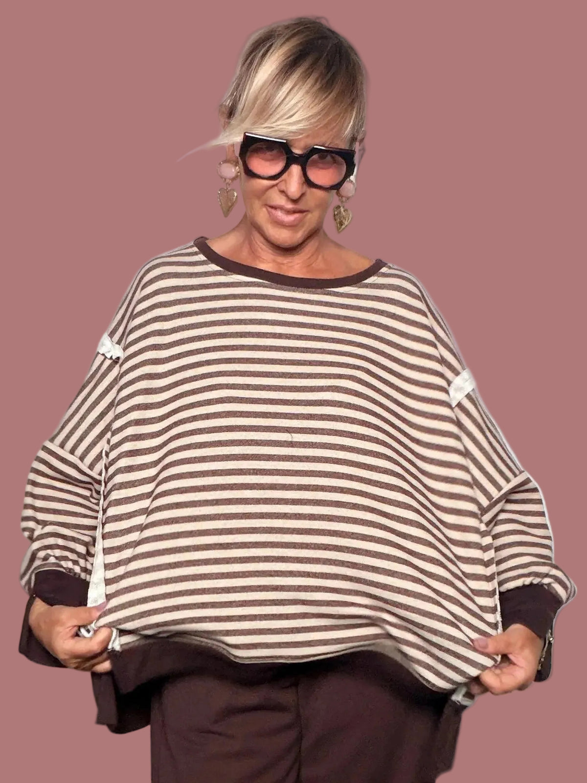 Felpa a Righe Marrone e Beige con Dettagli a Contrasto