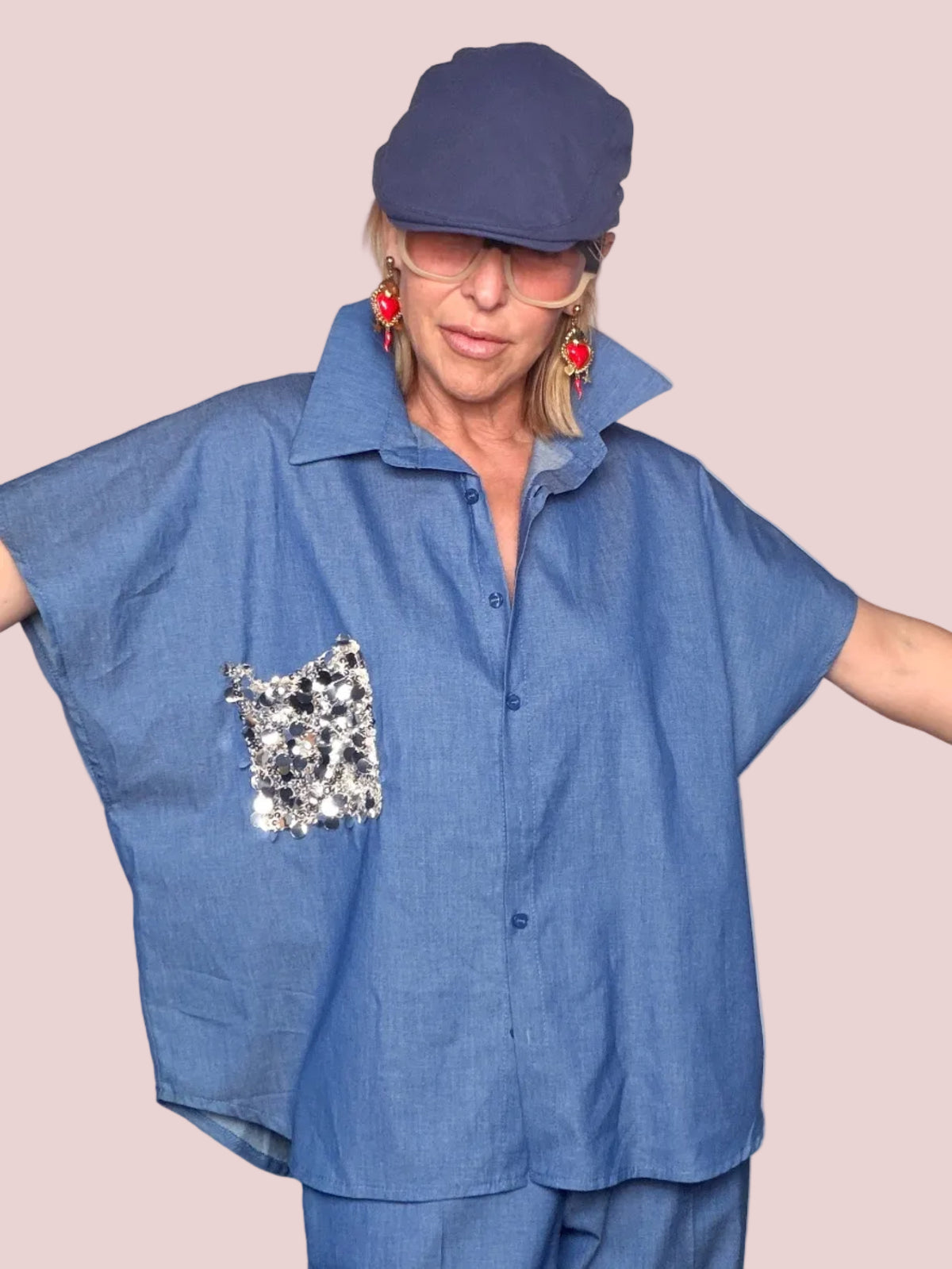 Camicia Oversize in Chambray Blu con Tasca Gioiello