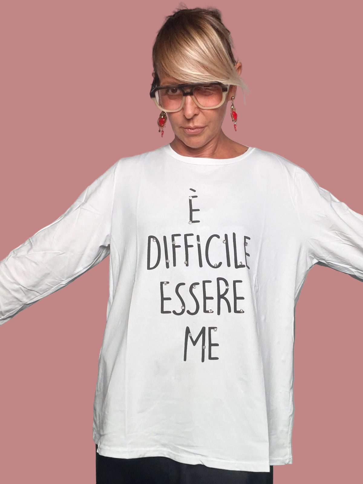 T-shirt over bianca con stampa frontale