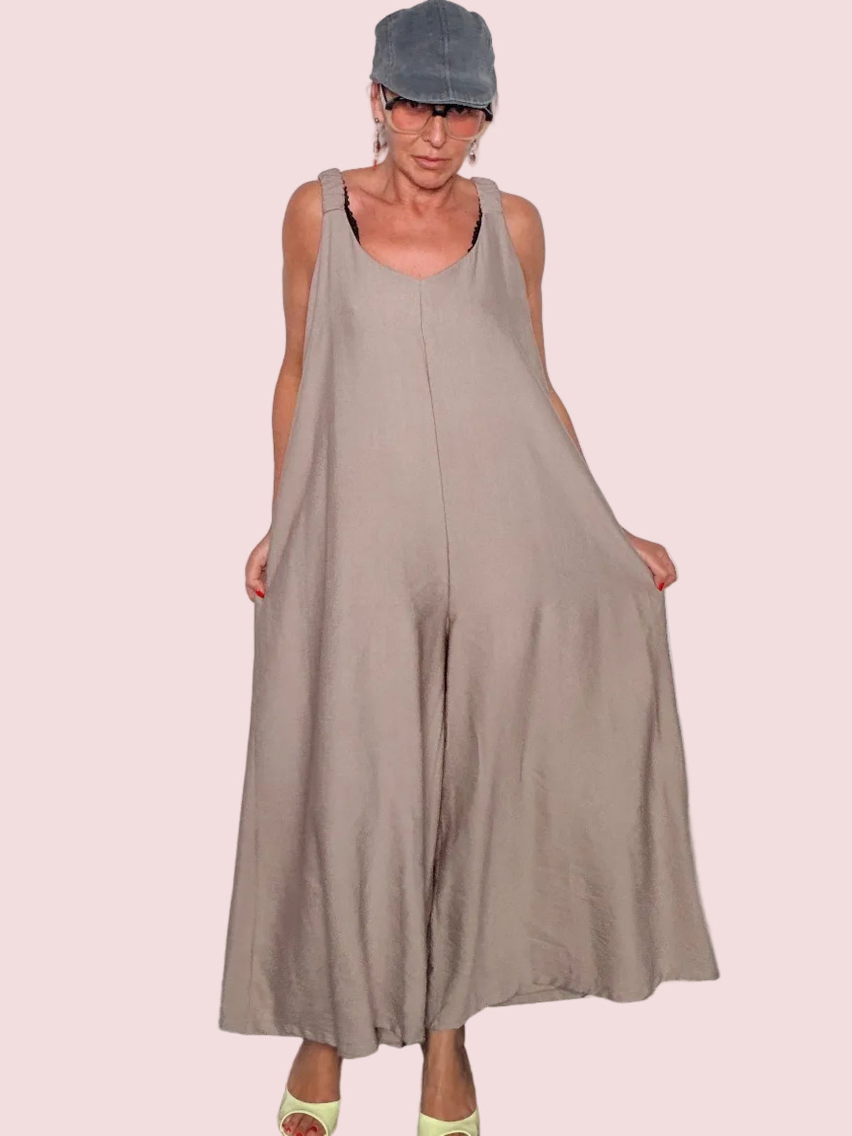 Tuta Jumpsuit Maxi Oversize Scollo V con Spalline Elasticate