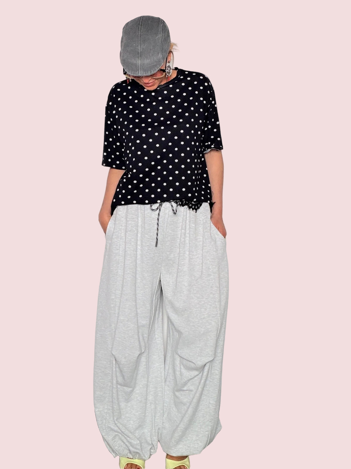 Pantalone Barrel Oversize con Coulisse e Elastico alla Caviglia