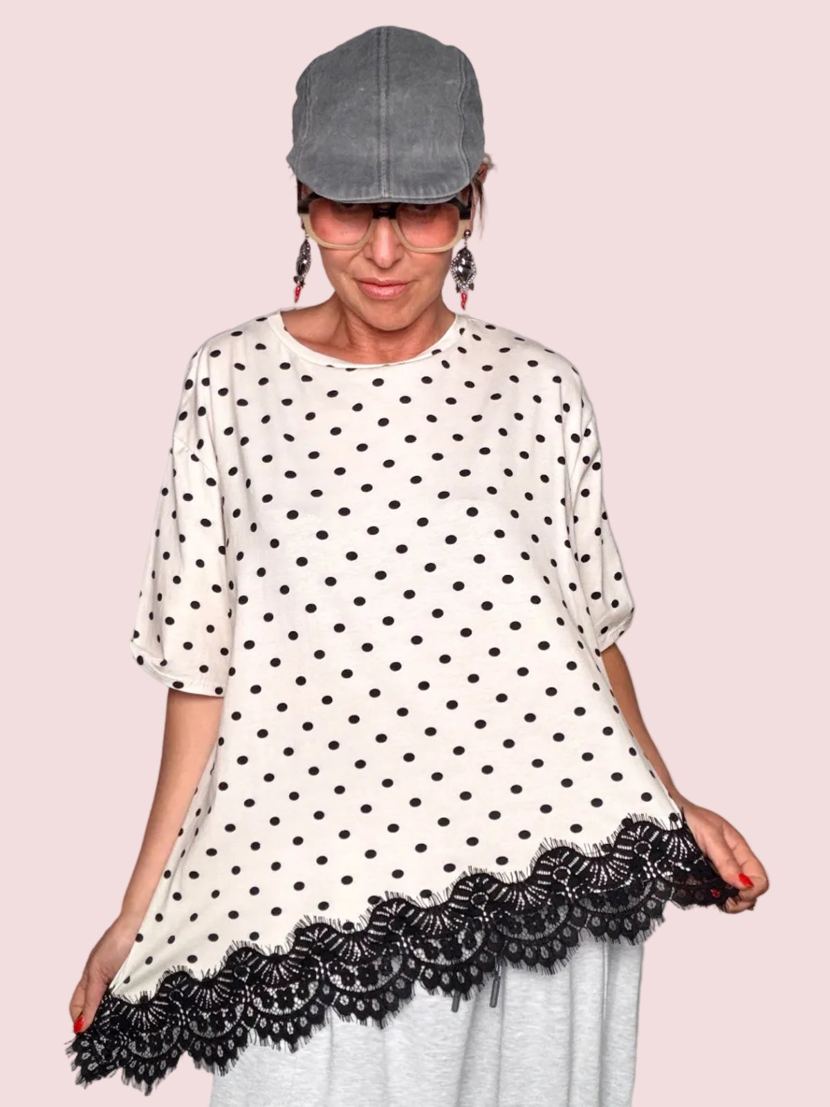 T-Shirt Oversize a Pois con Balza in Pizzo Nero