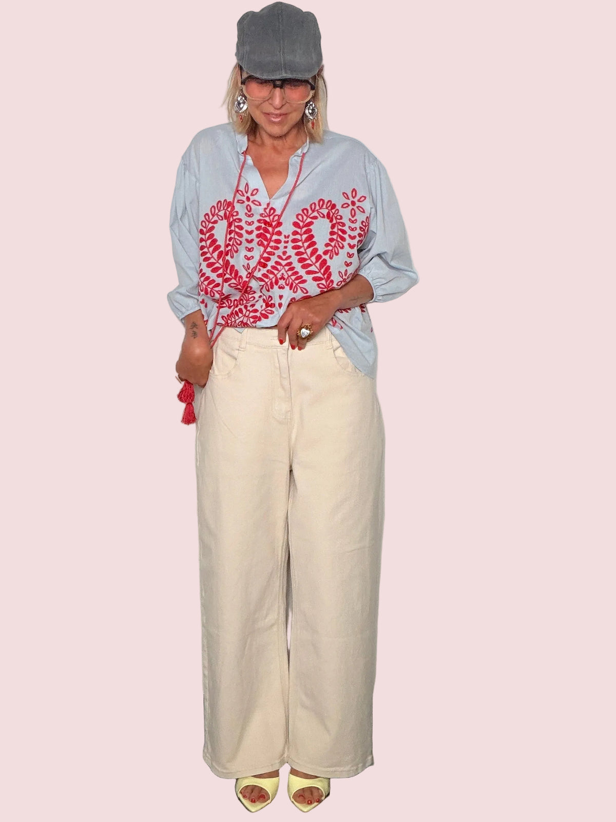 Pantalone a Gamba Dritta Larga Panna con Tasche Cargo