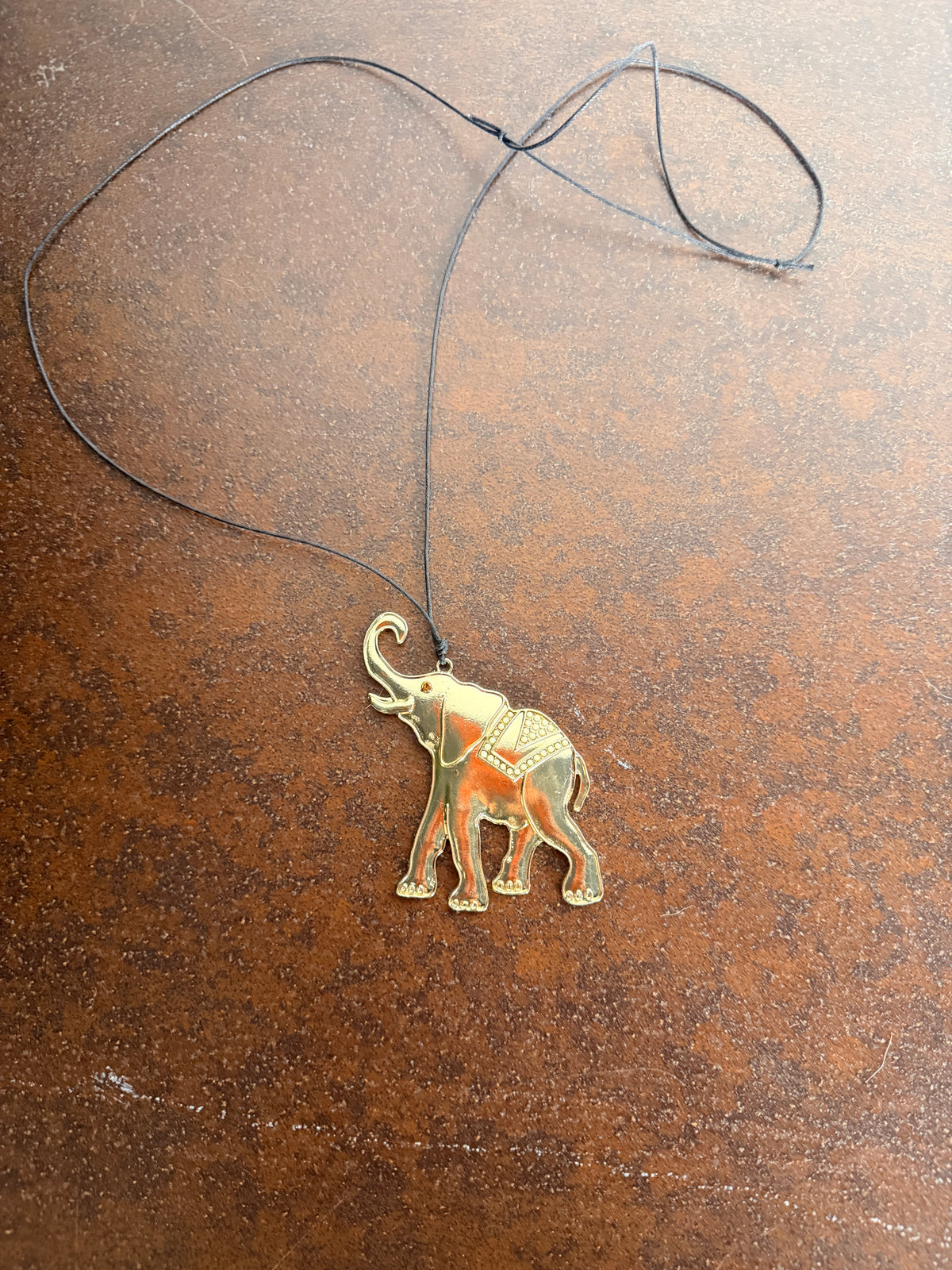 Collana Cordino Elefante Portafortuna