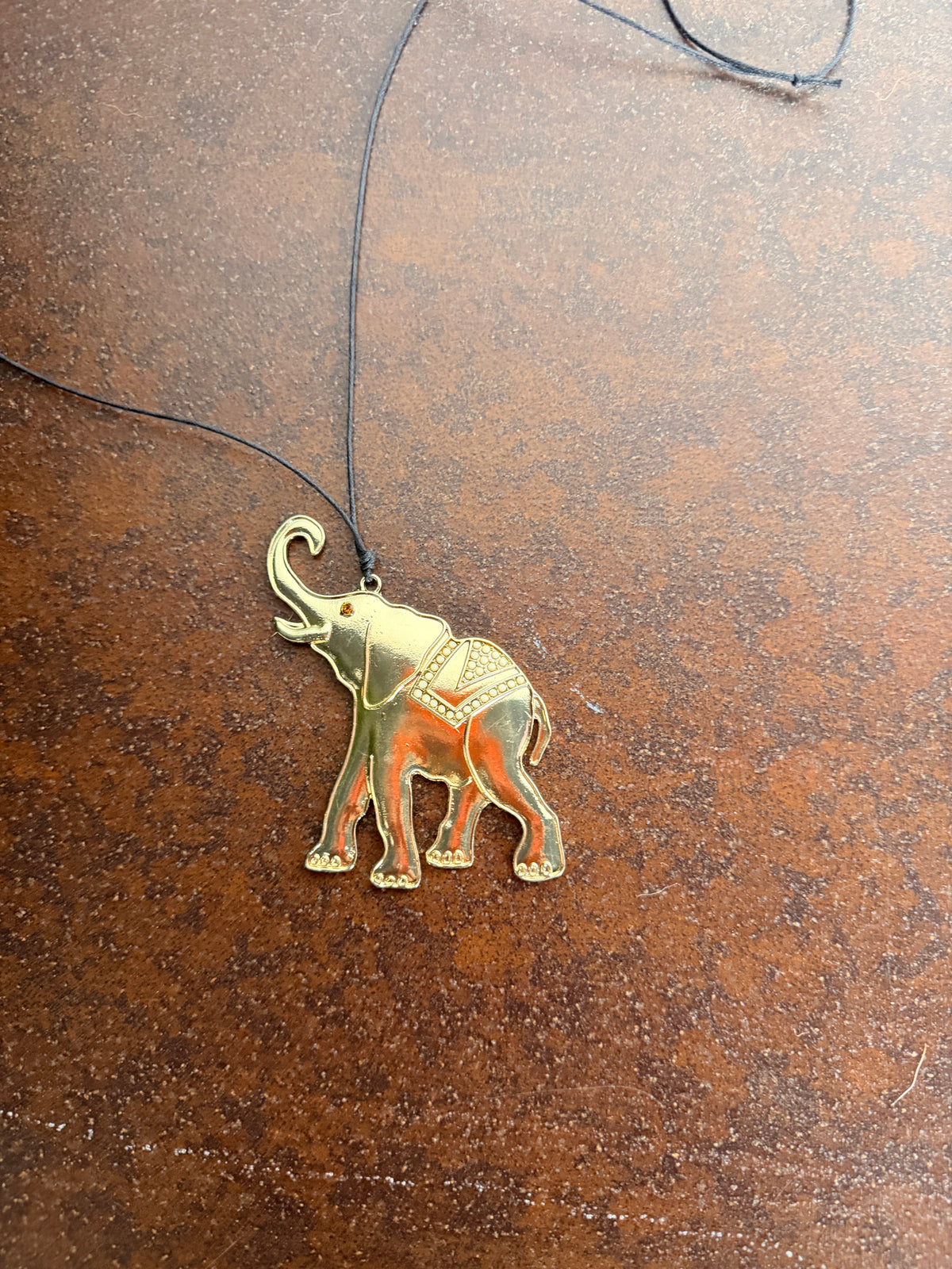 Collana Cordino Elefante Portafortuna