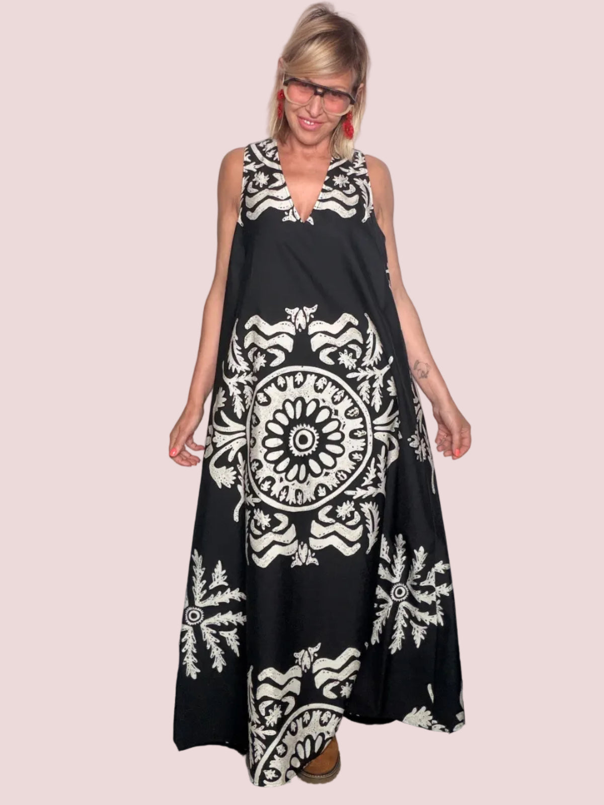 Abito Maxi con Stampa Mandala e Schiena Aperta