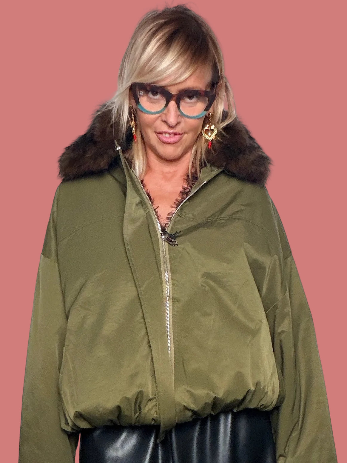 Bomber verde oliva con bordo effetto pelliccia Deja Vu