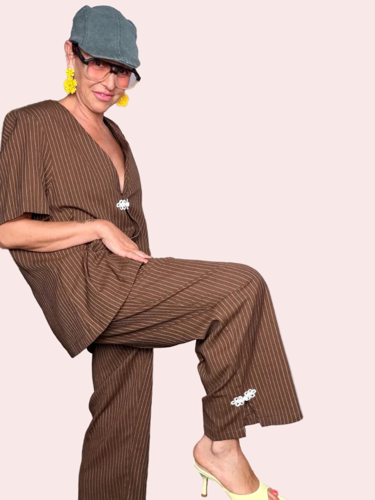Pantalone a Righe Gessate con Alamari