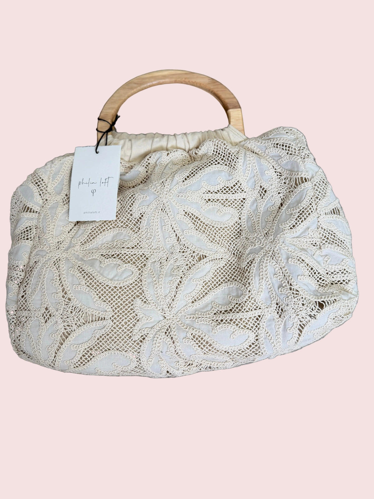 BORSA IN PIZZO CON MANICO IN LEGNO