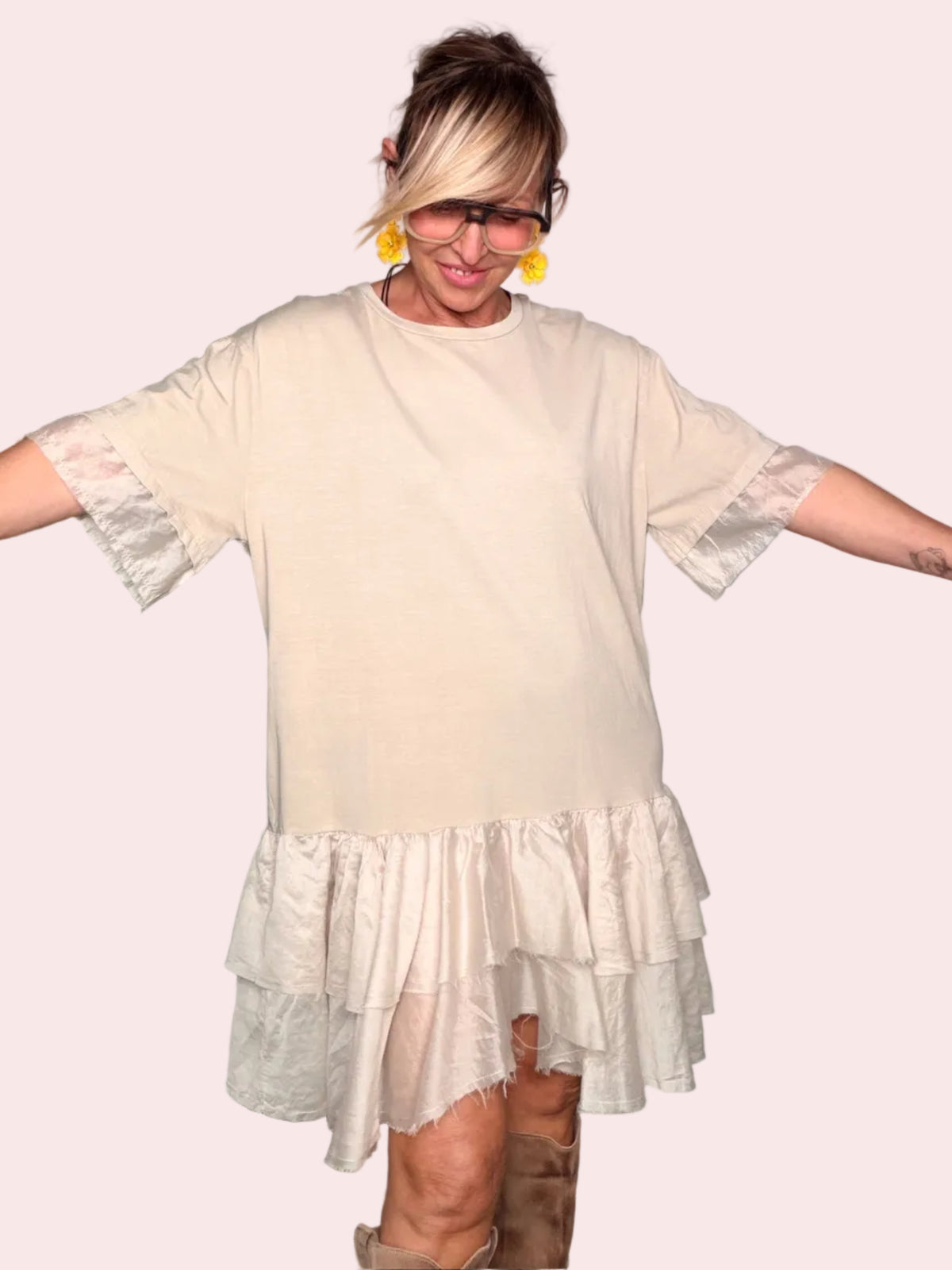 Abito T-Shirt con Balze in Mussola