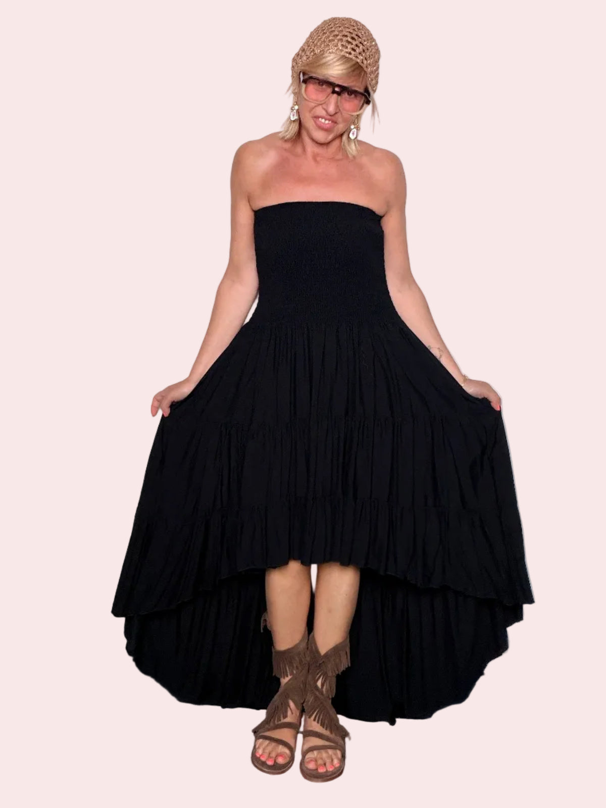 Abito Bustier a Fascia con Corpino Smock e Gonna a Balze Asimmetrica