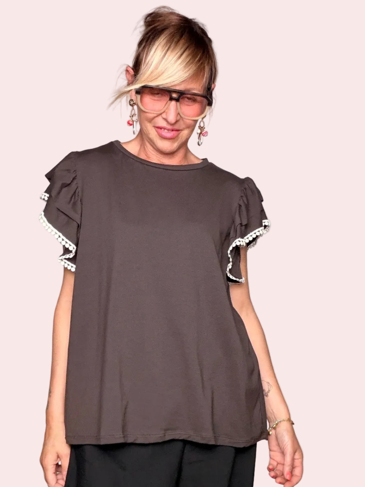 T-shirt Oversize con Maniche a Volant Doppio e Bordo Pizzo a Pallini