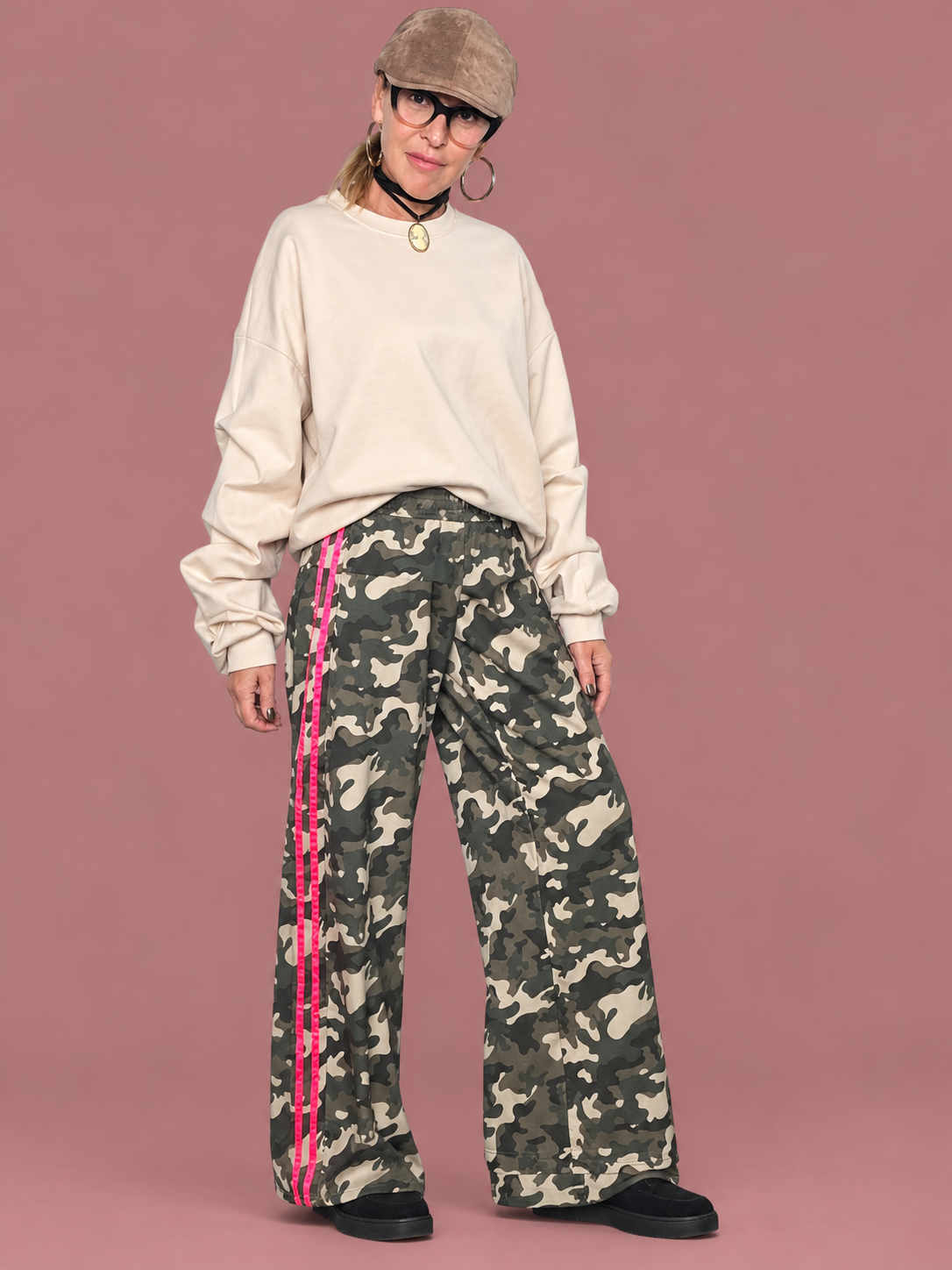 Pantalone Over camouflage con bande fluorescenti