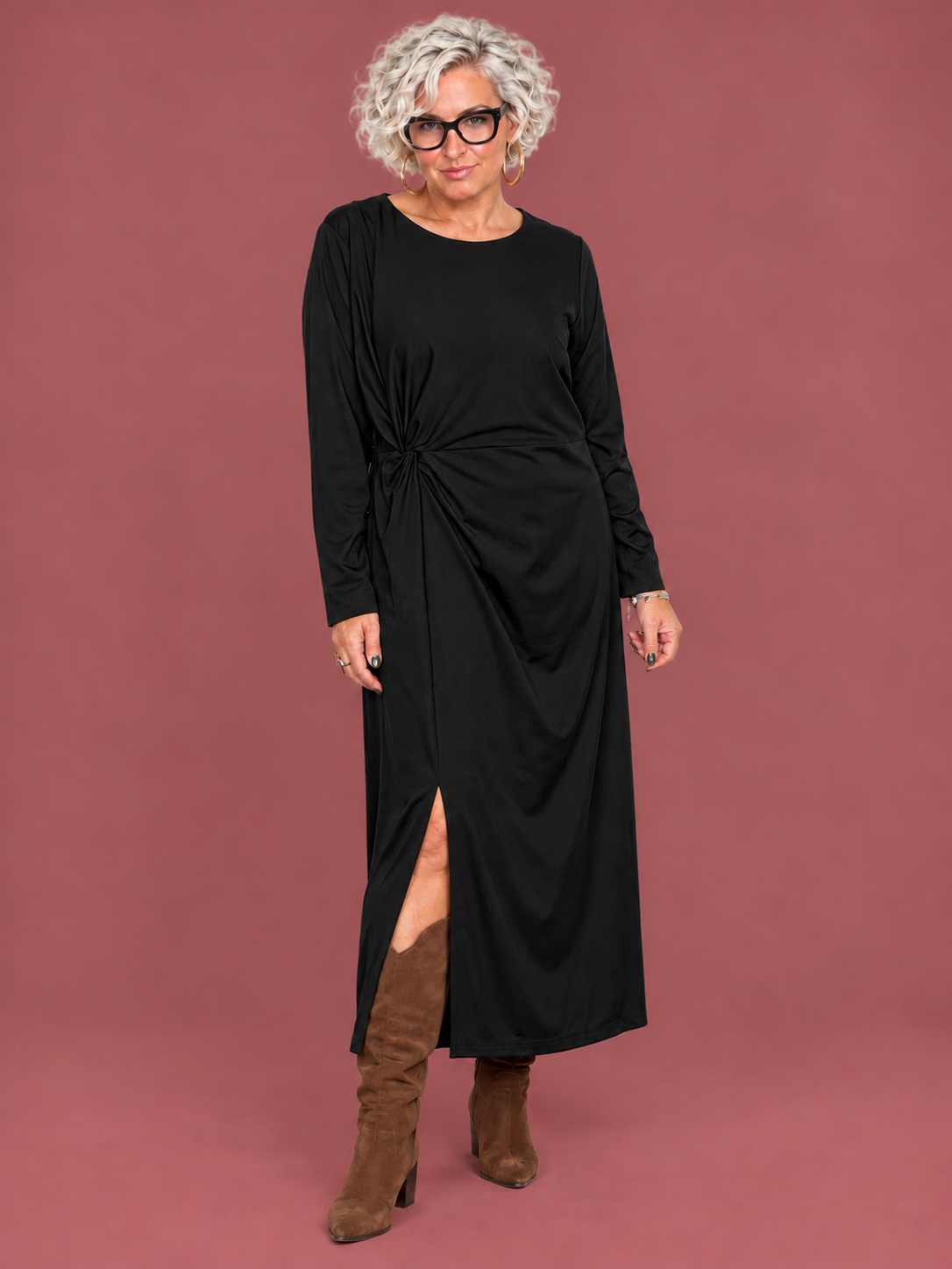 Abito midi con nodo laterale e spacco Déjà Vu – Nero – modella master