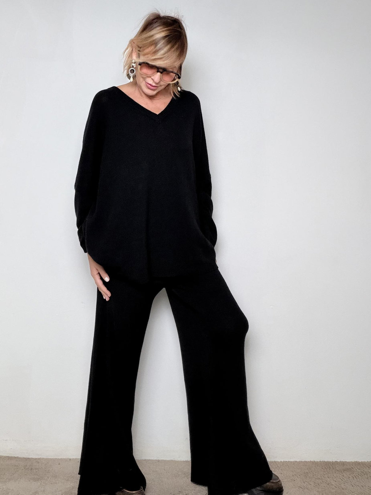 SUSY STAR - :COMPLETO MAGLIA + PANTALONE CASHMERE NERO STWG7011B/ NERO SUSY STAR